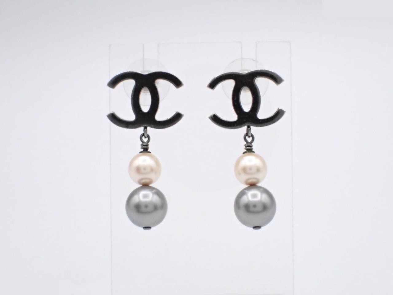B14B earrings