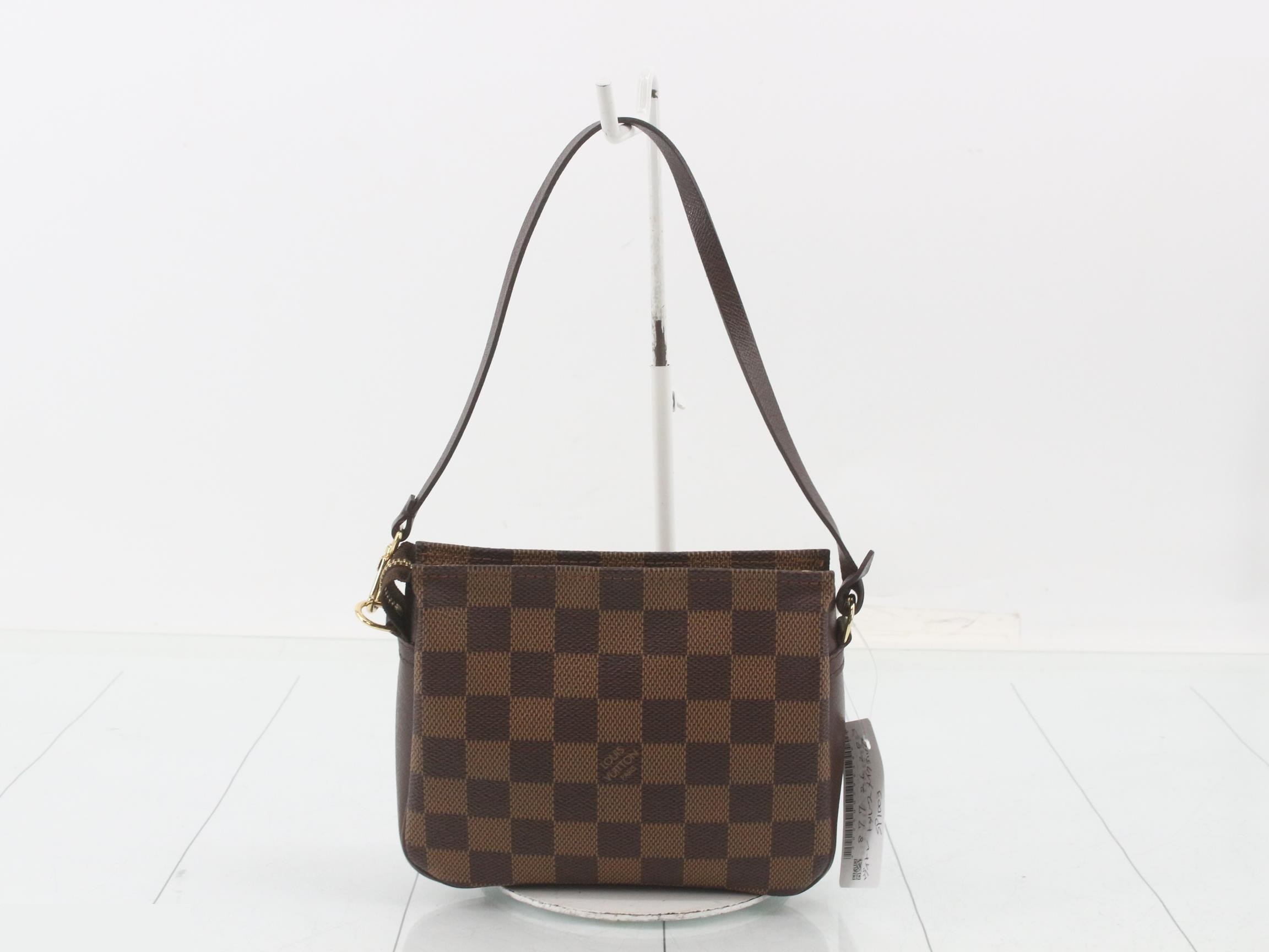 N51982 Truth Makeup SP1003 Storage Bag W17H14D6 — view 2
