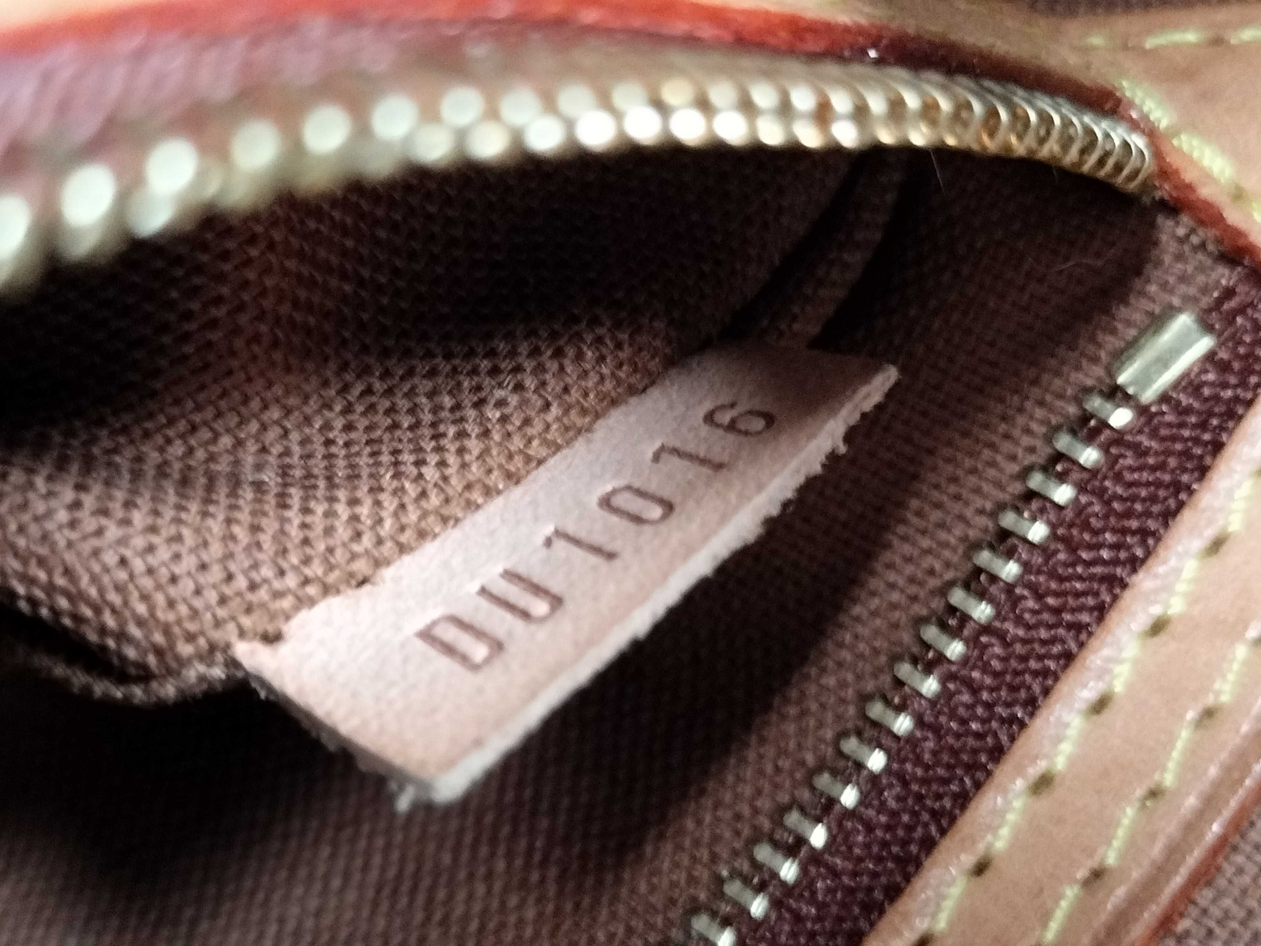 Monogram Batignolles Horizontal Monogram Tote Bag — view 13