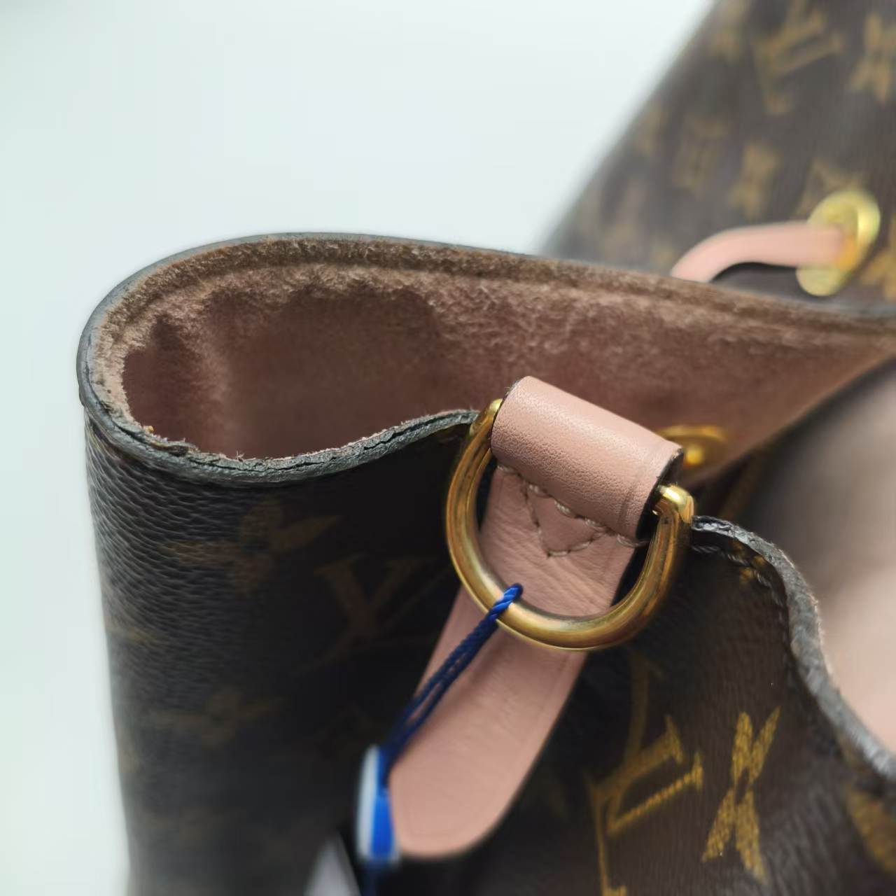【*Shipped from: China*】LOUIS VUITTON NeoNoe PU Shoulder Bag — view 12