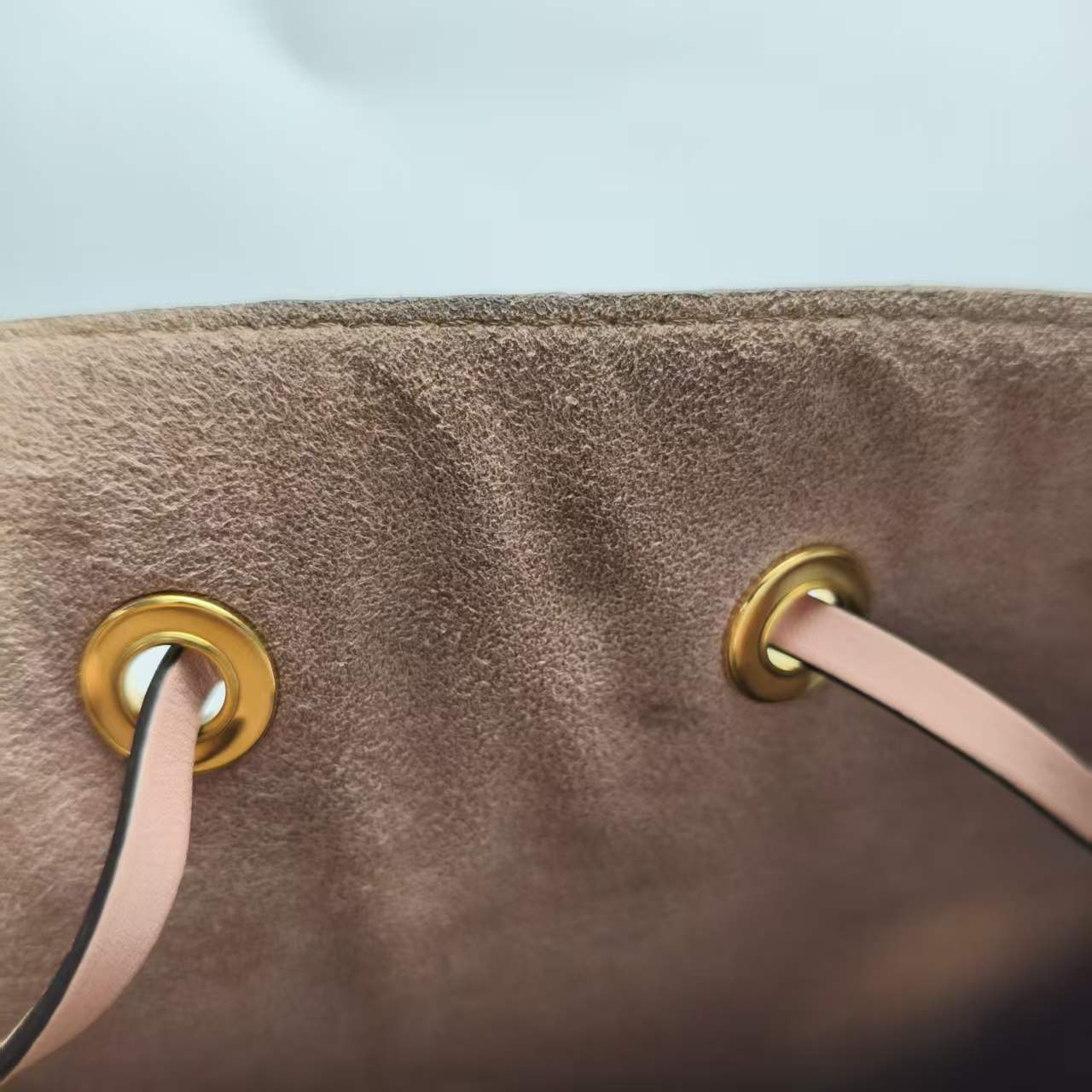 【*Shipped from: China*】LOUIS VUITTON NeoNoe PU Shoulder Bag — view 13