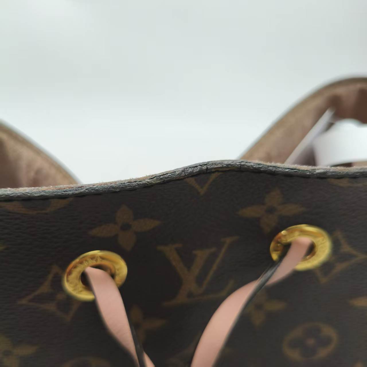 【*Shipped from: China*】LOUIS VUITTON NeoNoe PU Shoulder Bag — view 14