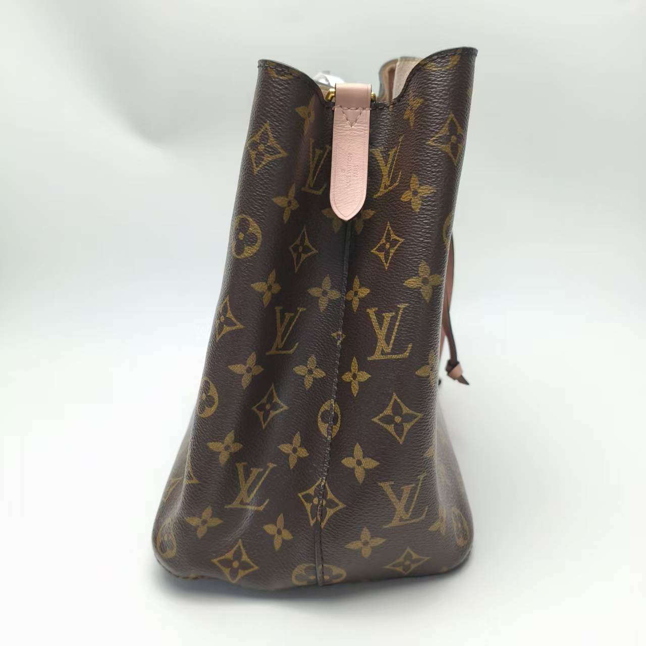 【*Shipped from: China*】LOUIS VUITTON NeoNoe PU Shoulder Bag — view 4