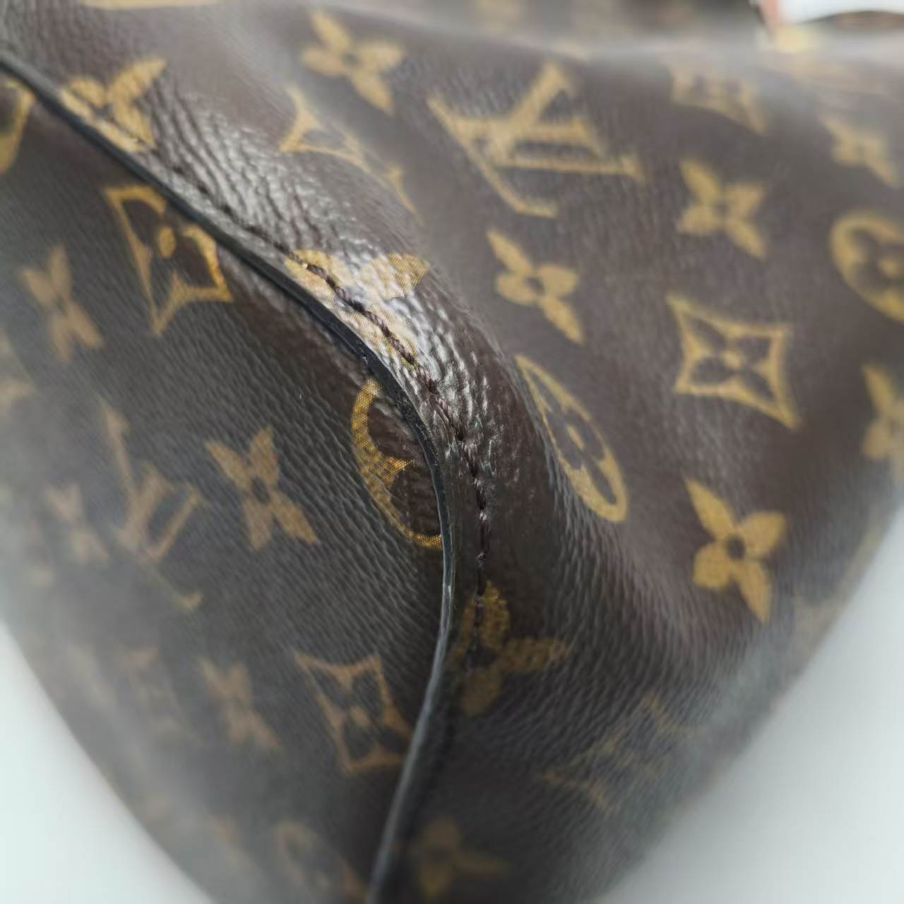【*Shipped from: China*】LOUIS VUITTON NeoNoe PU Shoulder Bag — view 8