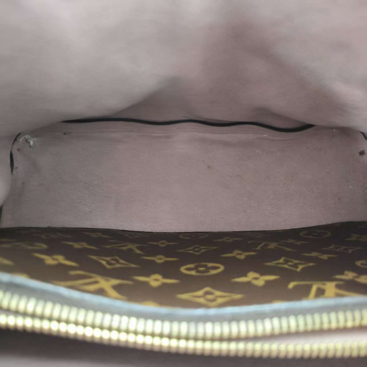 【*Shipped from: China*】LOUIS VUITTON NeoNoe PU Shoulder Bag — view 9