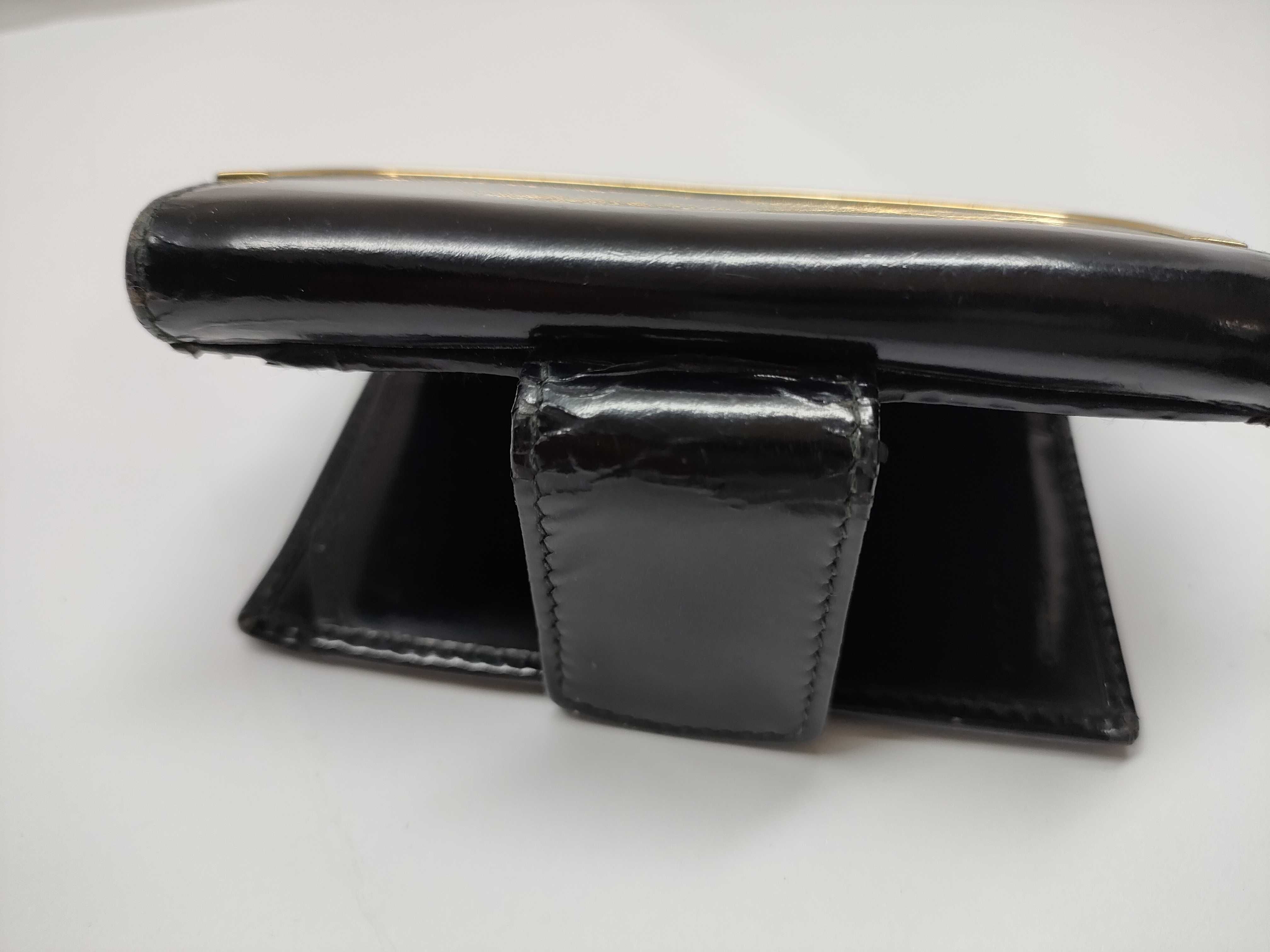 035 2067 Wallet — view 12