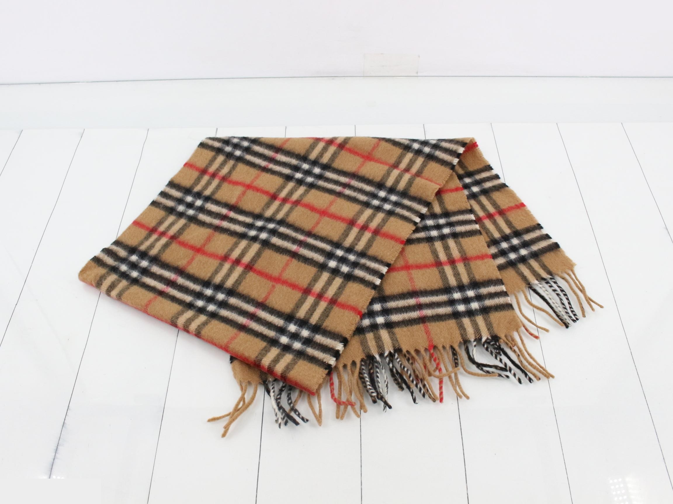 Other lines: Small items, accessories, and scarves — view 3