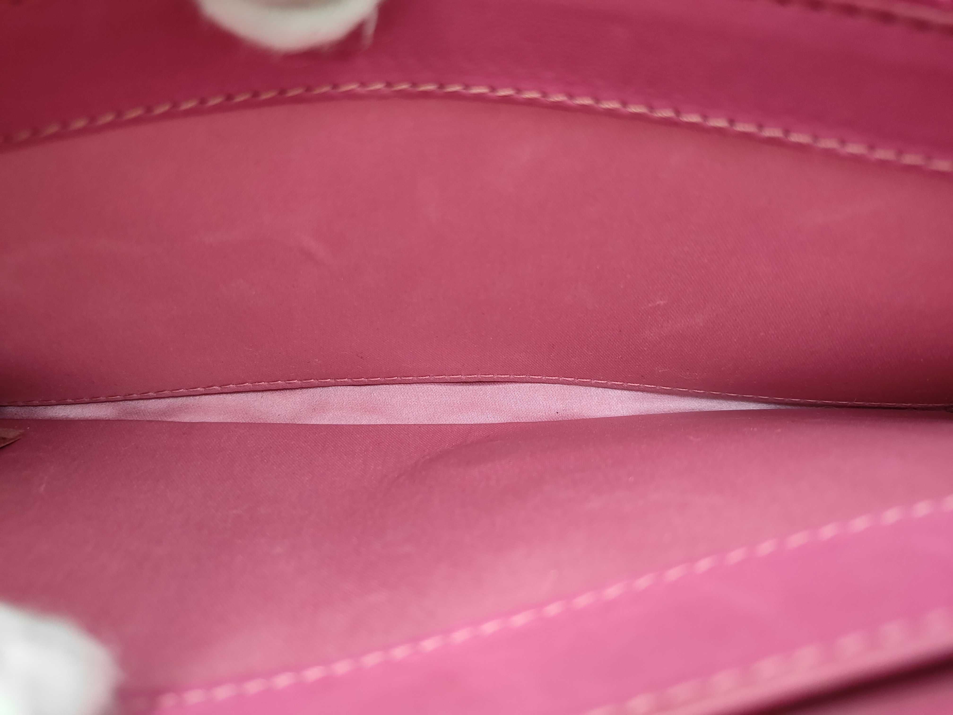Matelassé Shoulder Bag — view 11