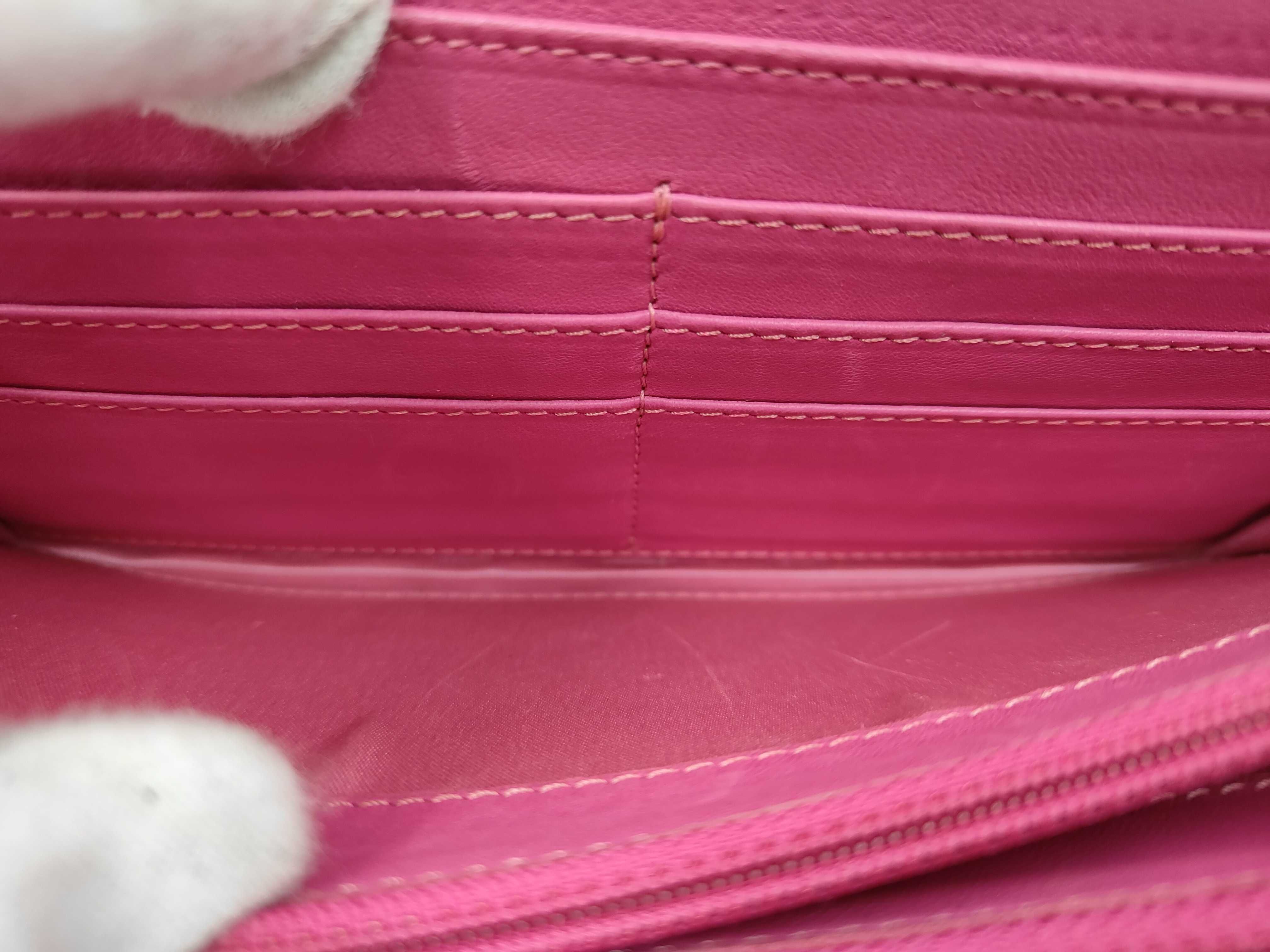 Matelassé Shoulder Bag — view 9