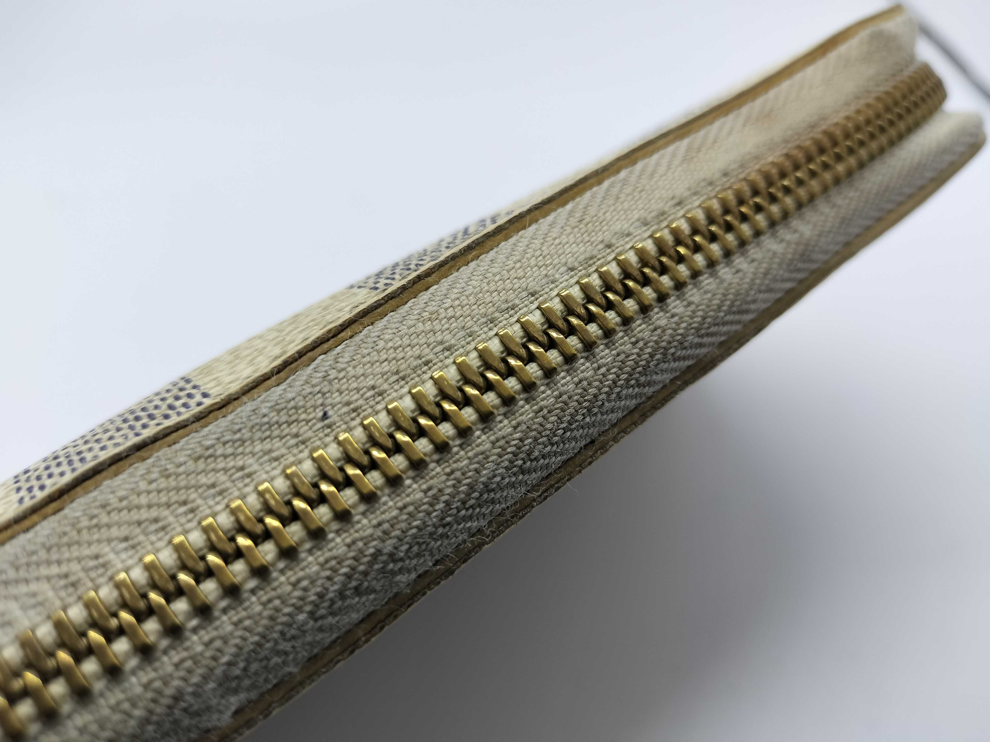 Damier Azur N60019 Zippy Wallet — view 7