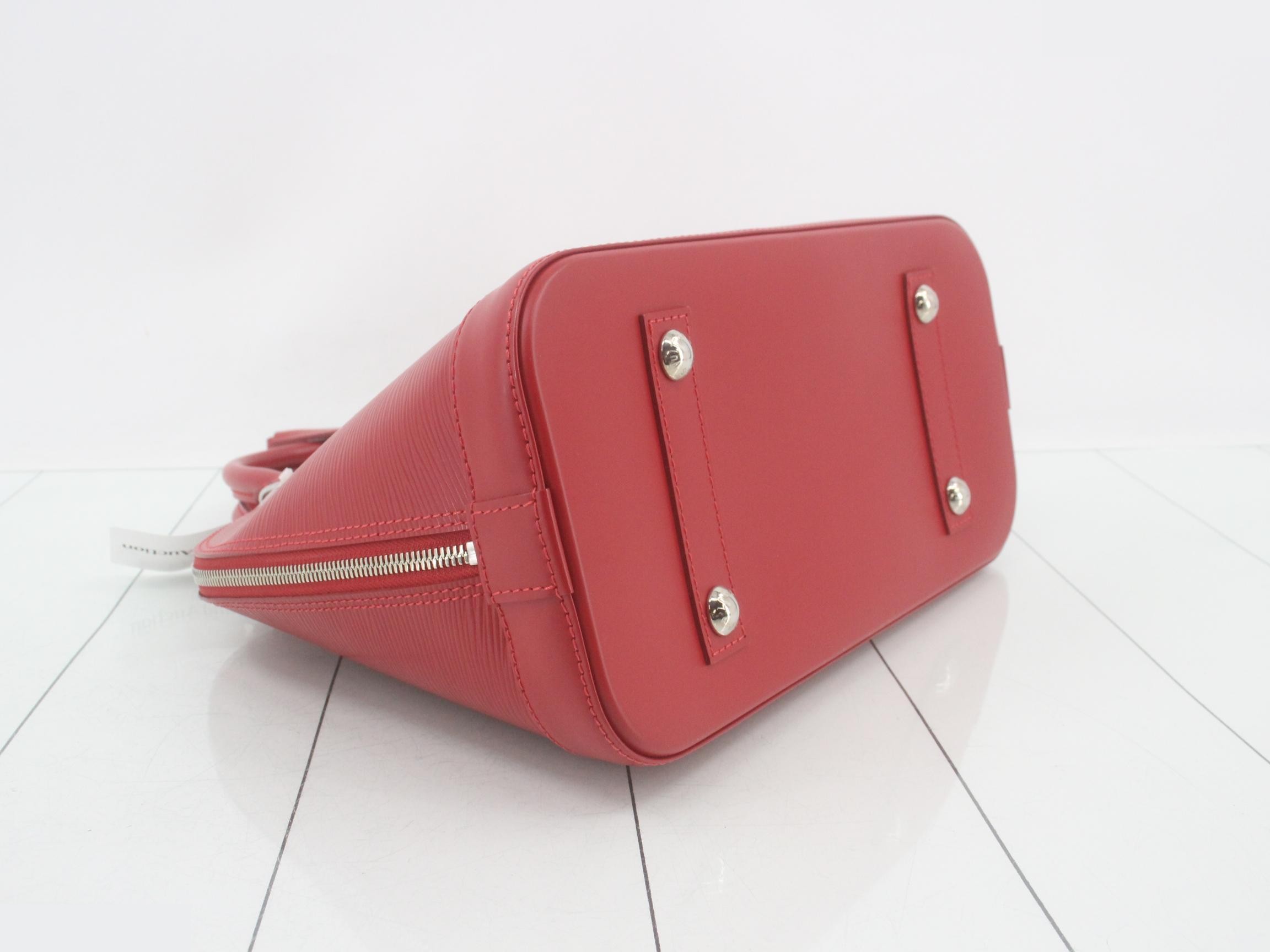 Epi Alma PM Coquelicot Handbag — view 5