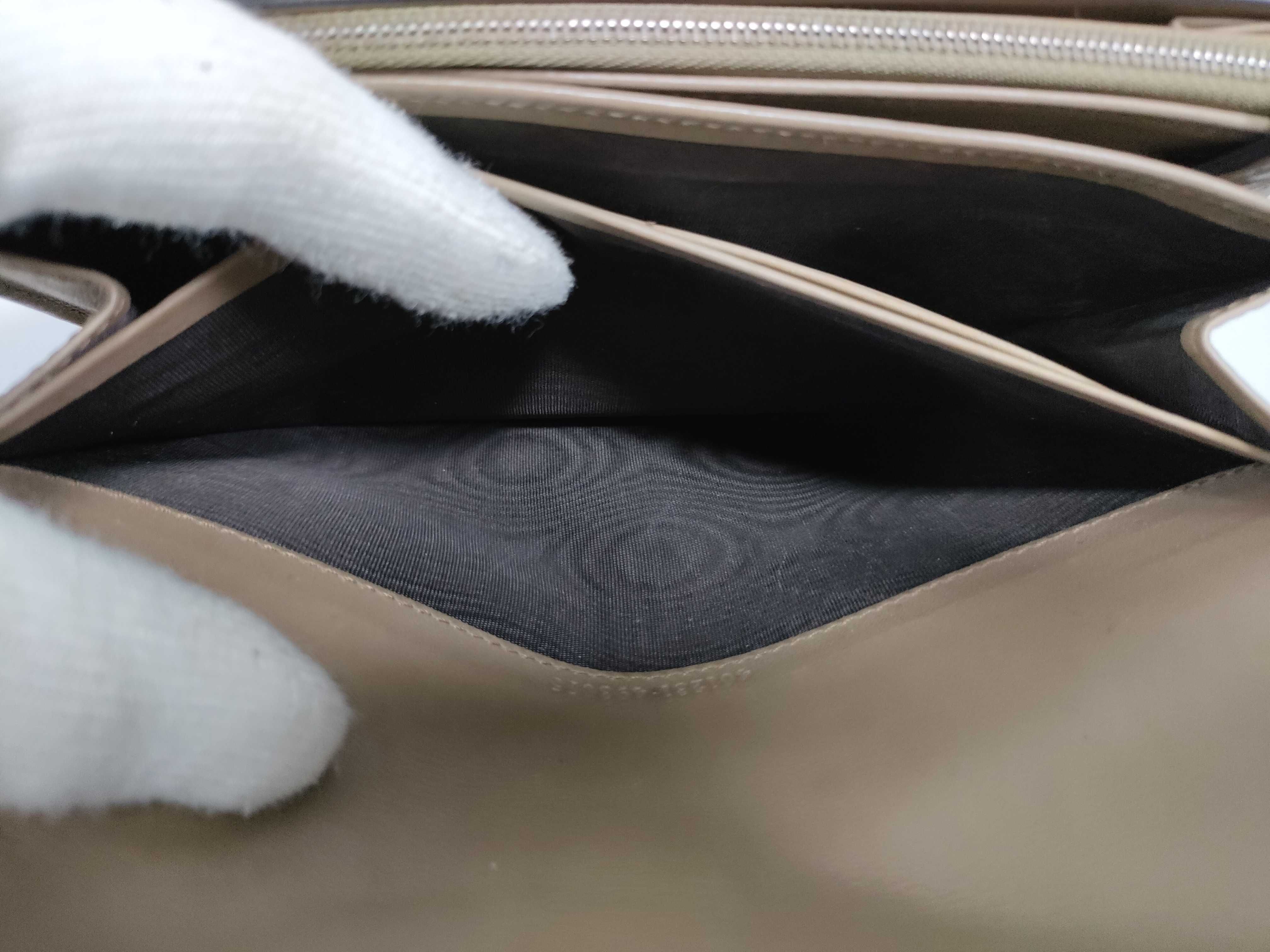 GG Supreme Chain Shoulder Bag — view 14