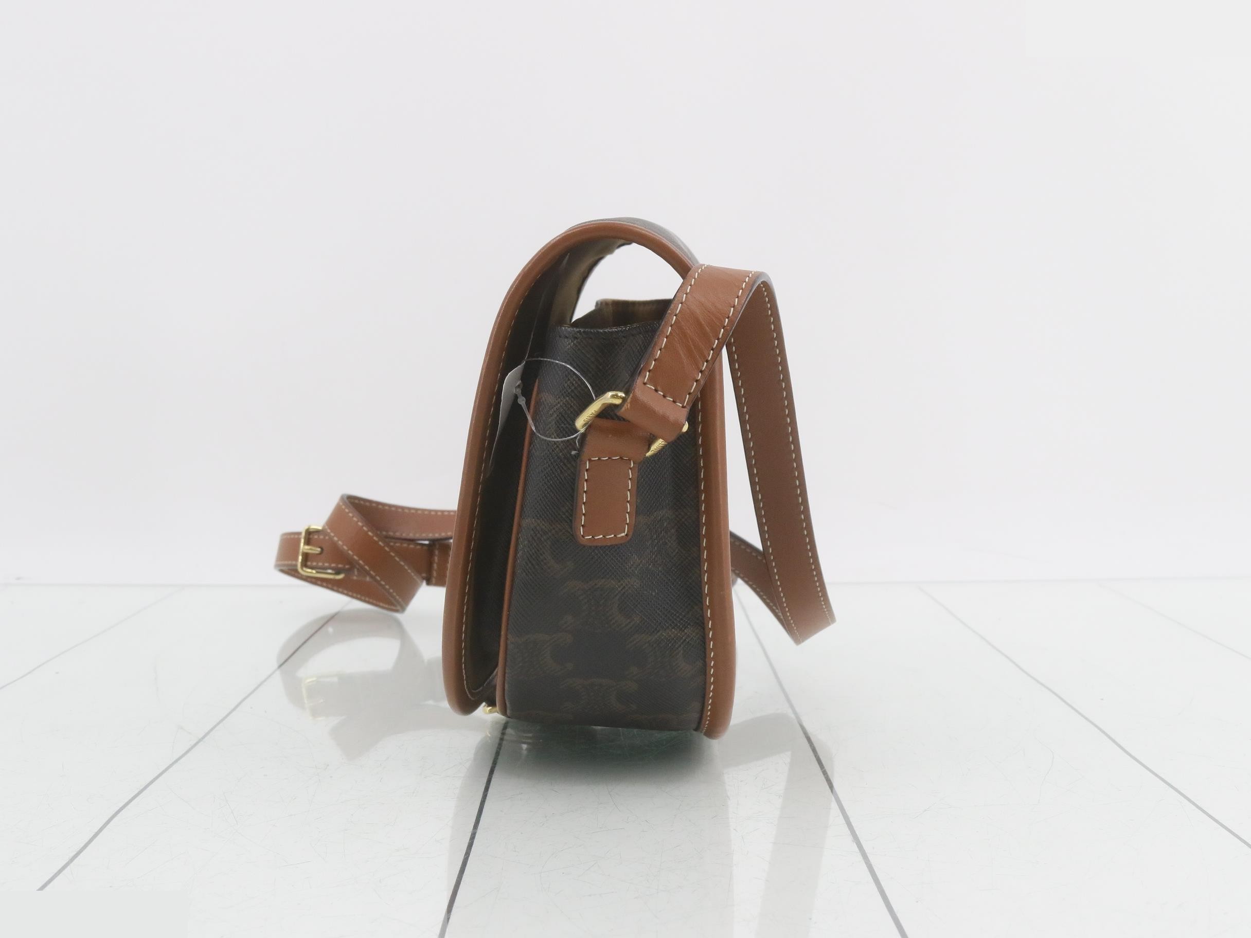 Triomphe canvas shoulder bag — view 3