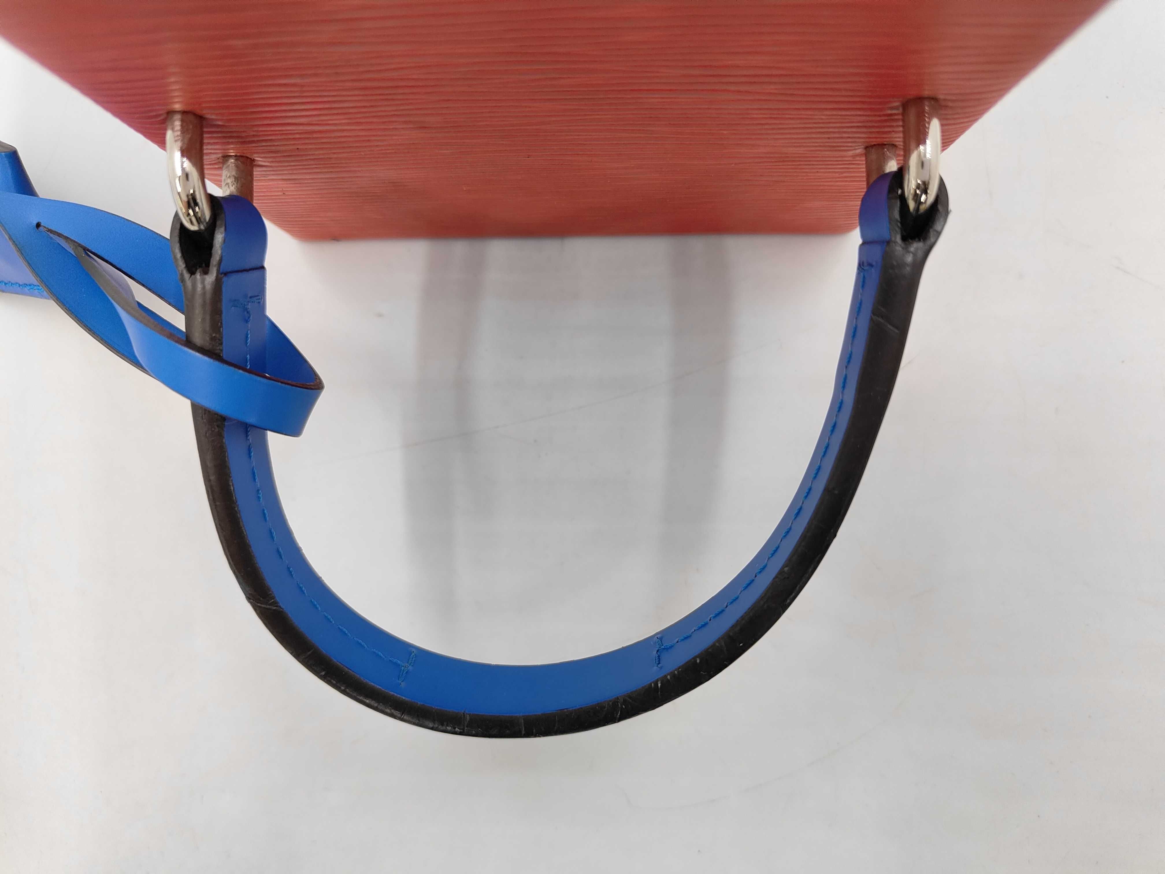 LV Epi Bleeker Box M52466 PL3188 Handbag — view 3