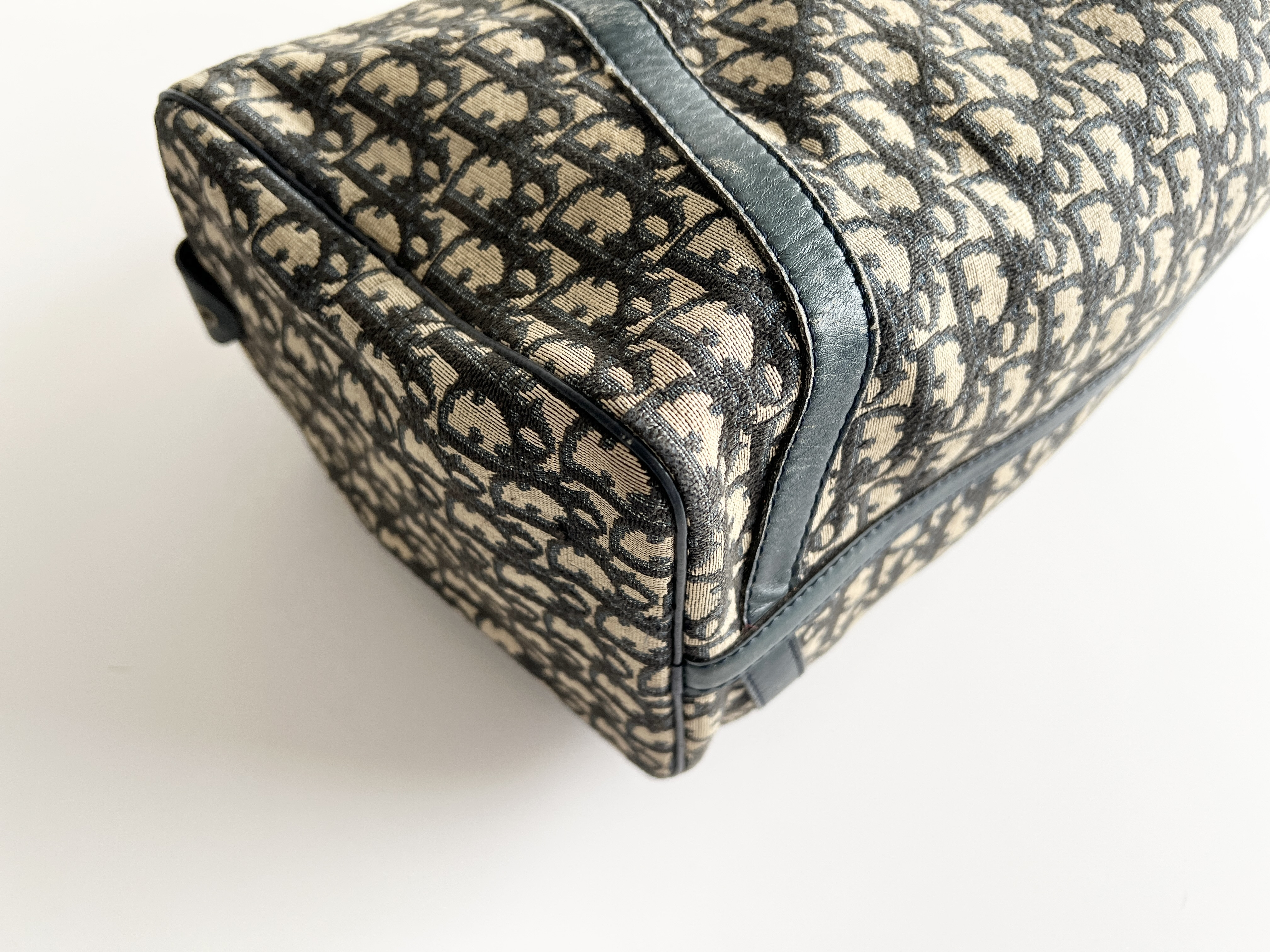 Trotter Oblique Canvas Leather Handbag Boston Bag — view 10