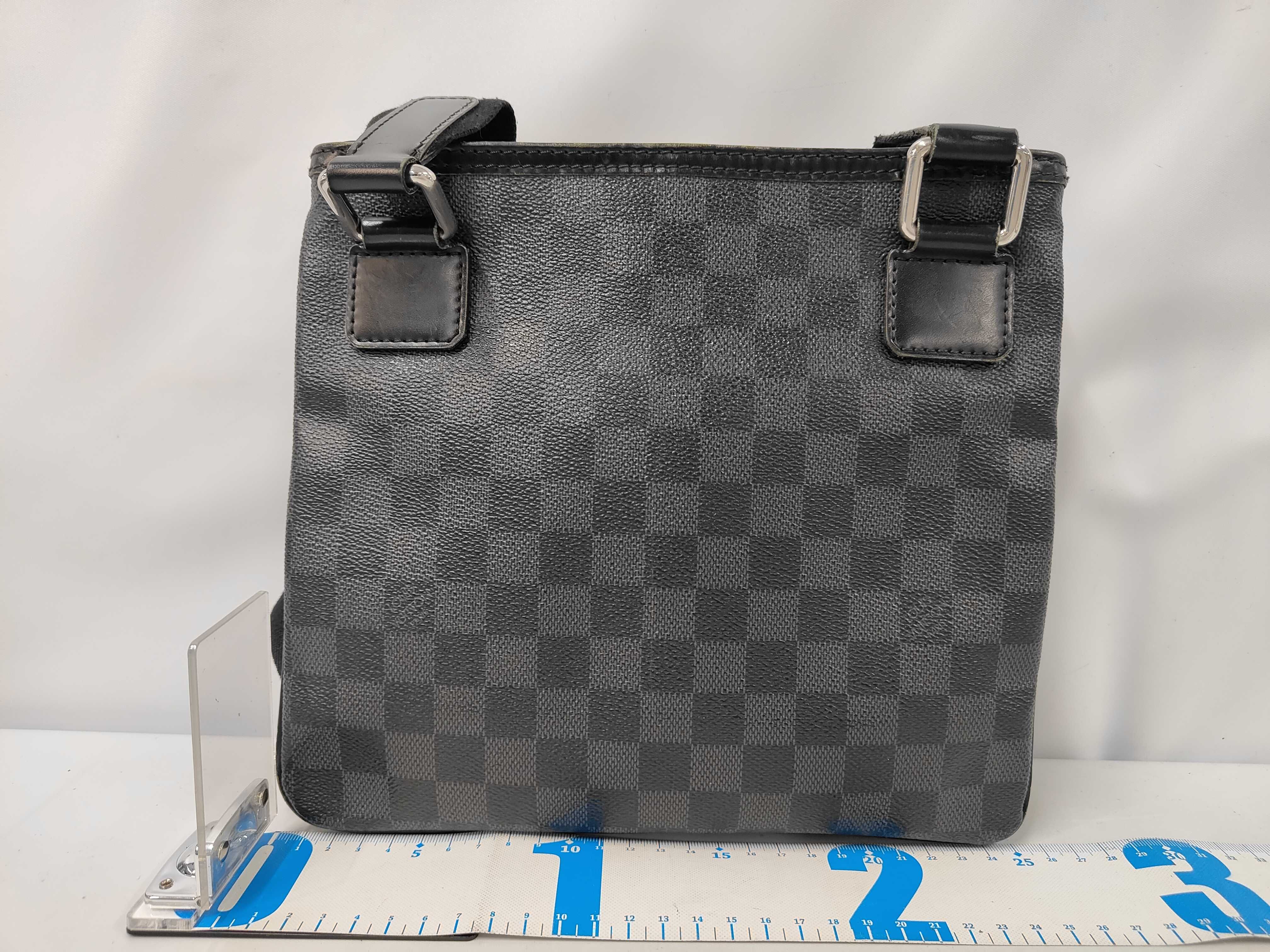 Damier Graphite Thomas N58028 VI4121 Shoulder Bag — view 2
