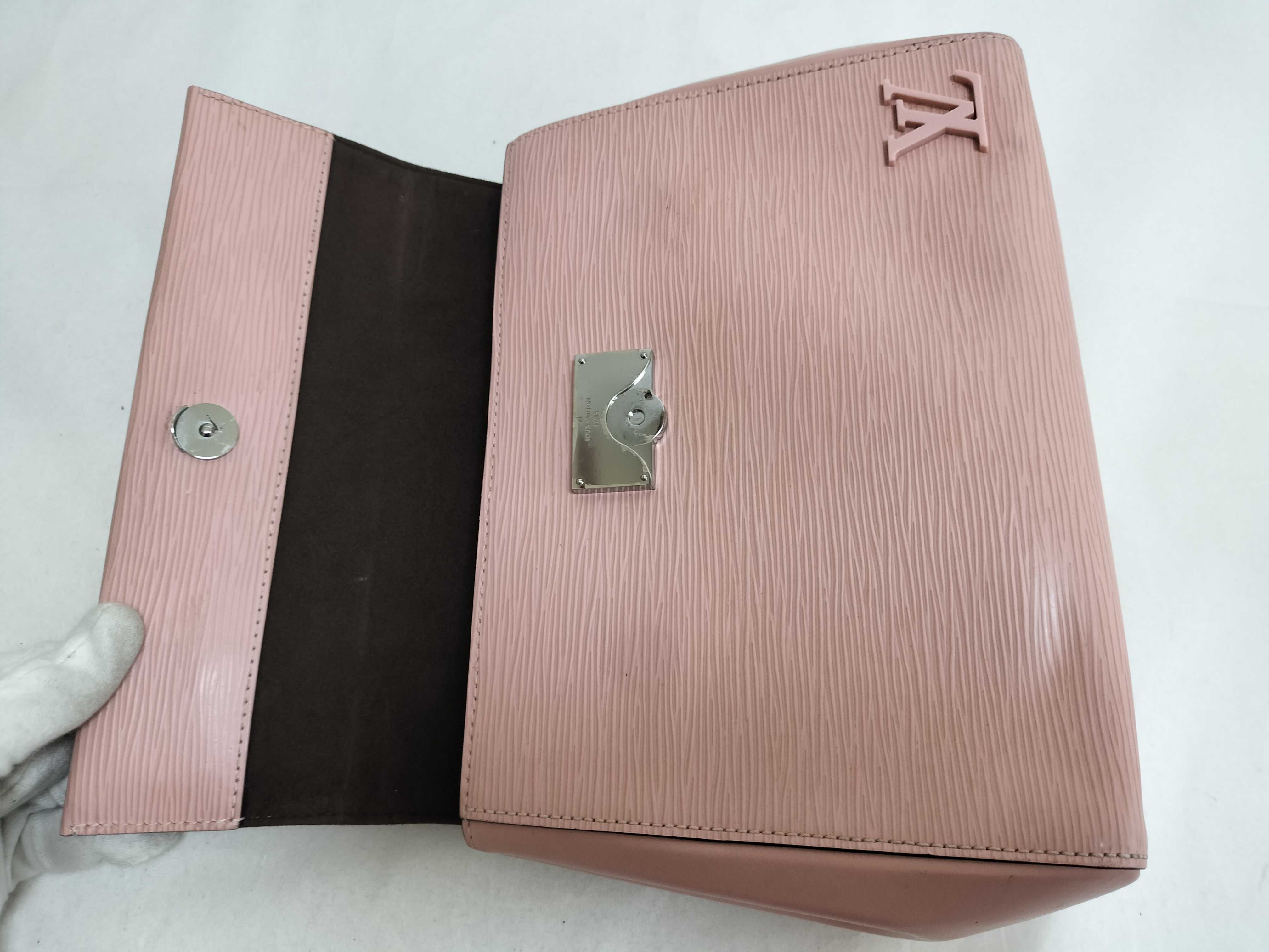 Epi SG - Epi Cluny BB M41338 CA4136 Pink Handbag — view 8