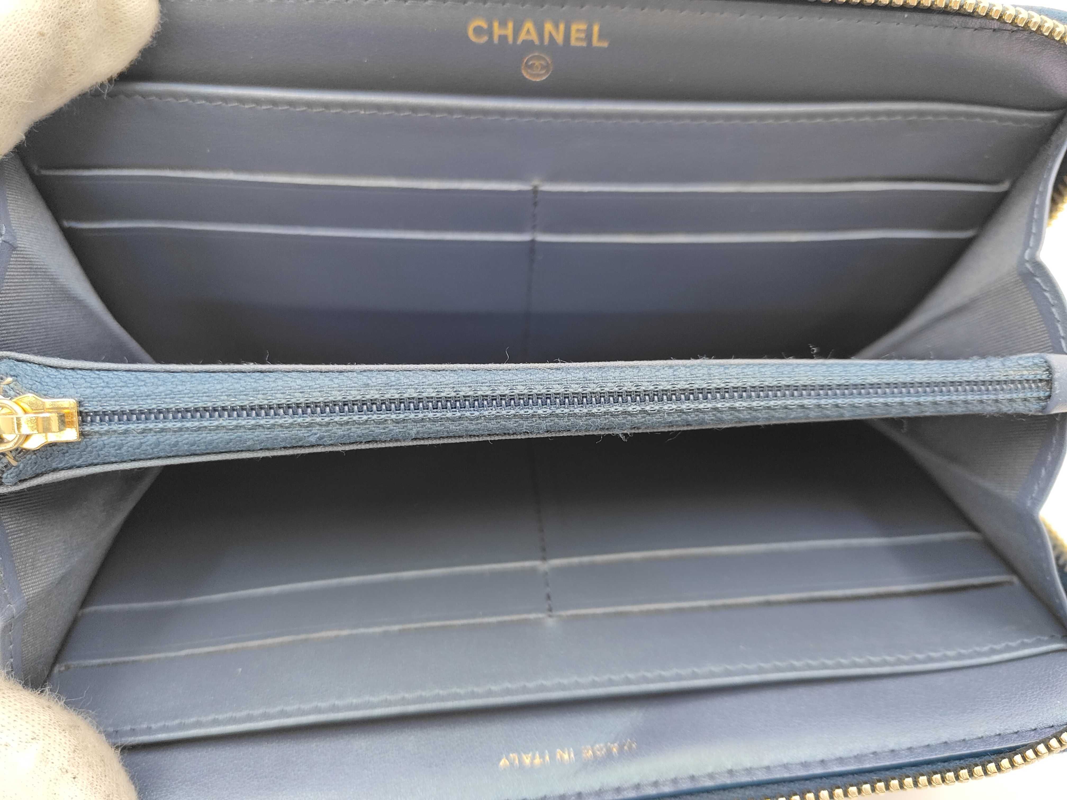 Matelassé Round Zip Long Wallet, Blue, Caviar Leather, Serial Number 27 — view 6