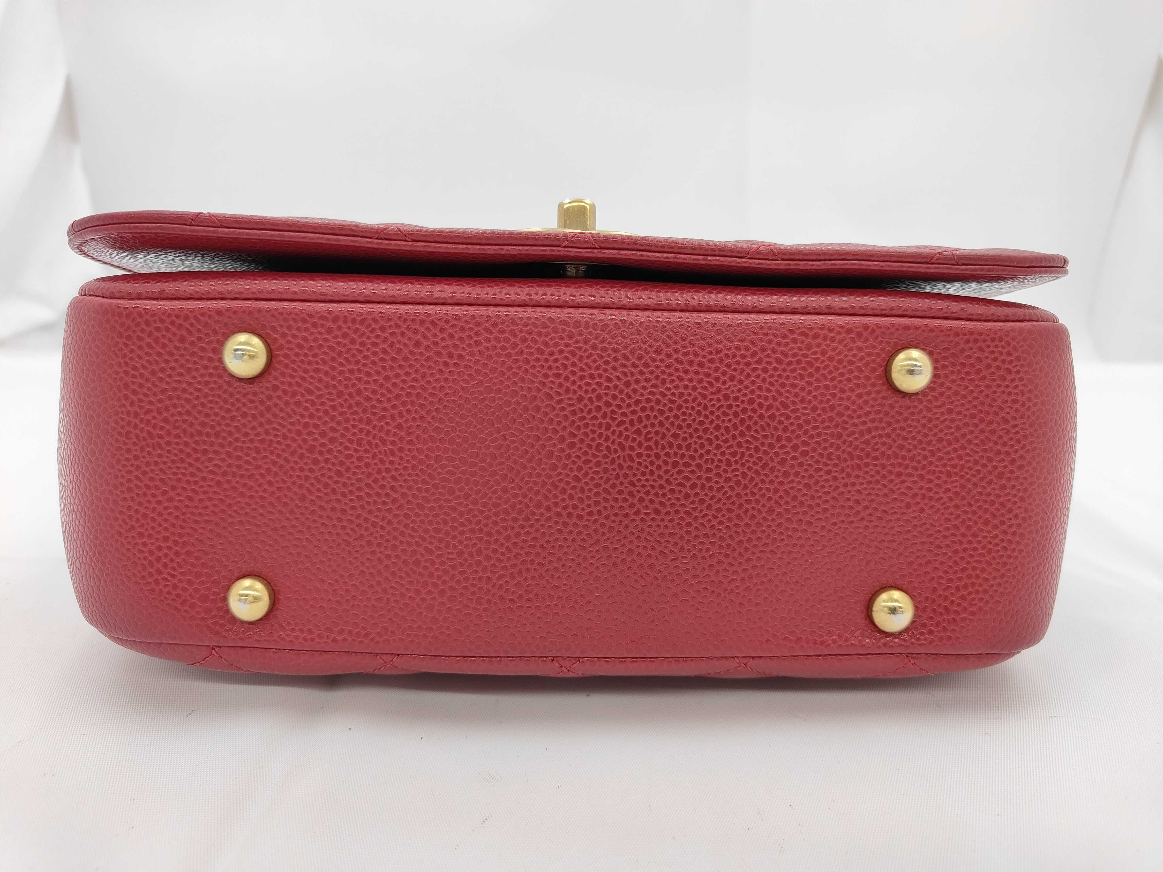 Matelassé Caviar Red 2-Way Chain Shoulder Bag — view 6