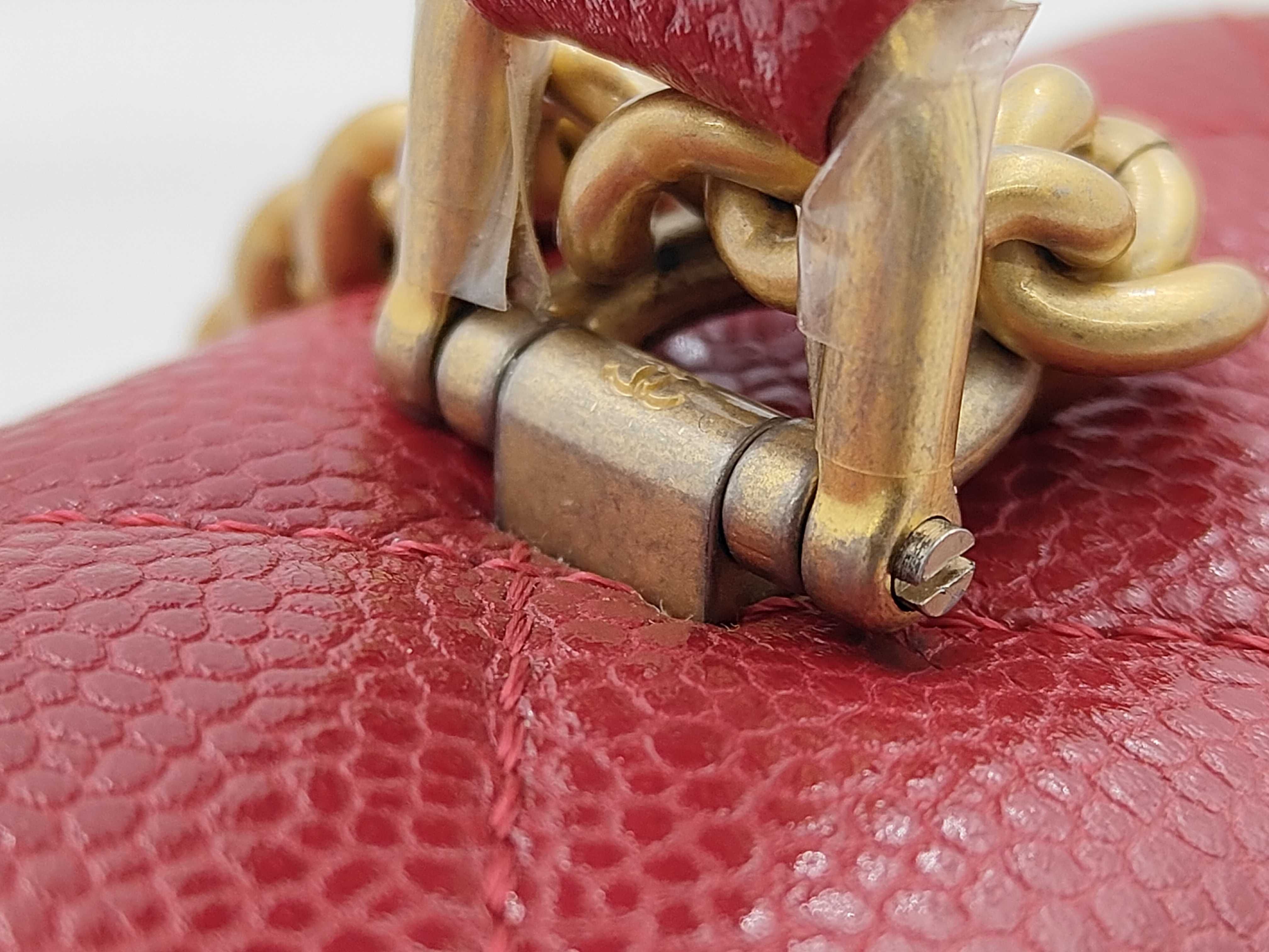 Matelassé Caviar Red 2-Way Chain Shoulder Bag — view 8