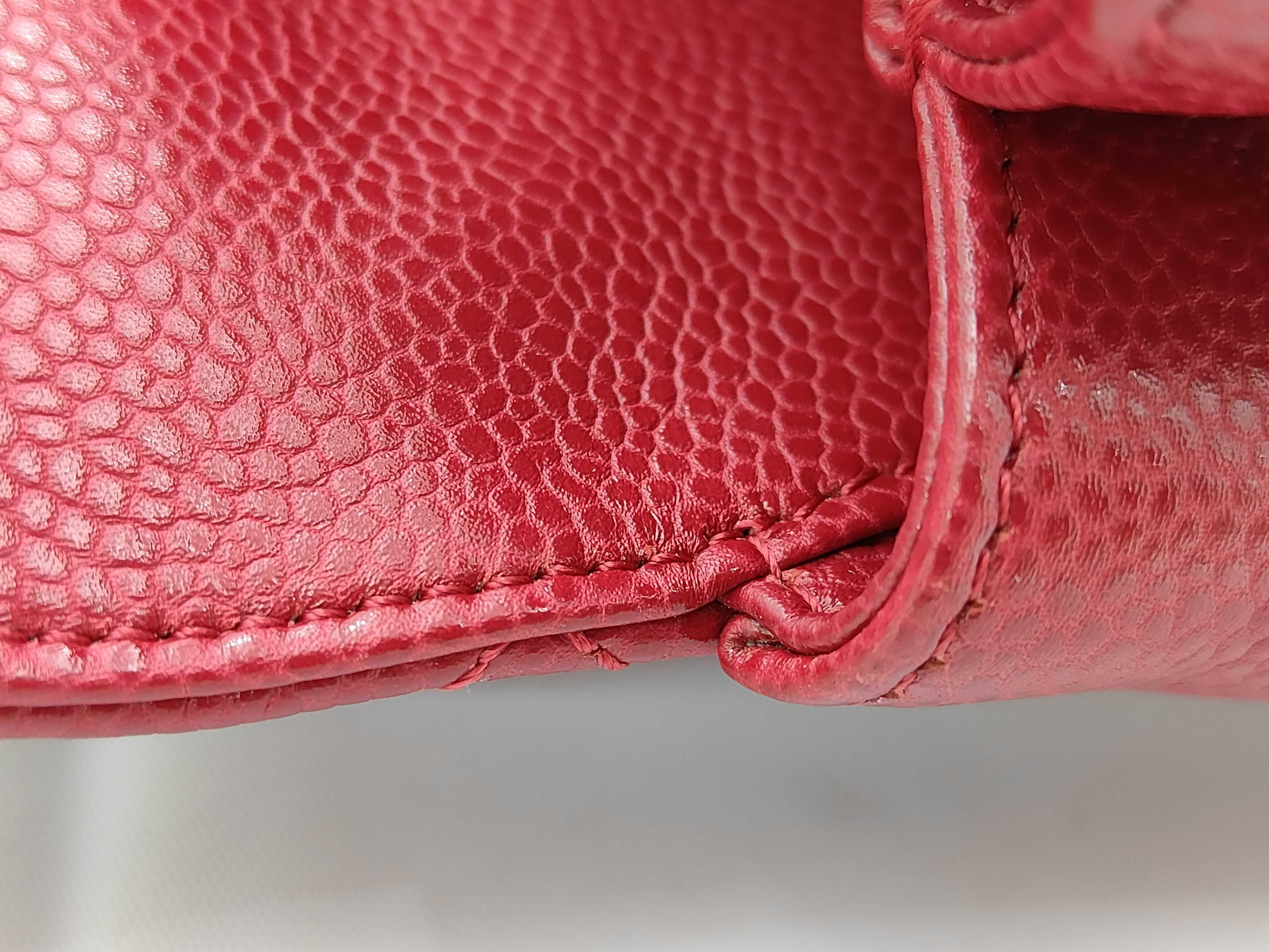 Matelassé Caviar Red 2-Way Chain Shoulder Bag — view 9