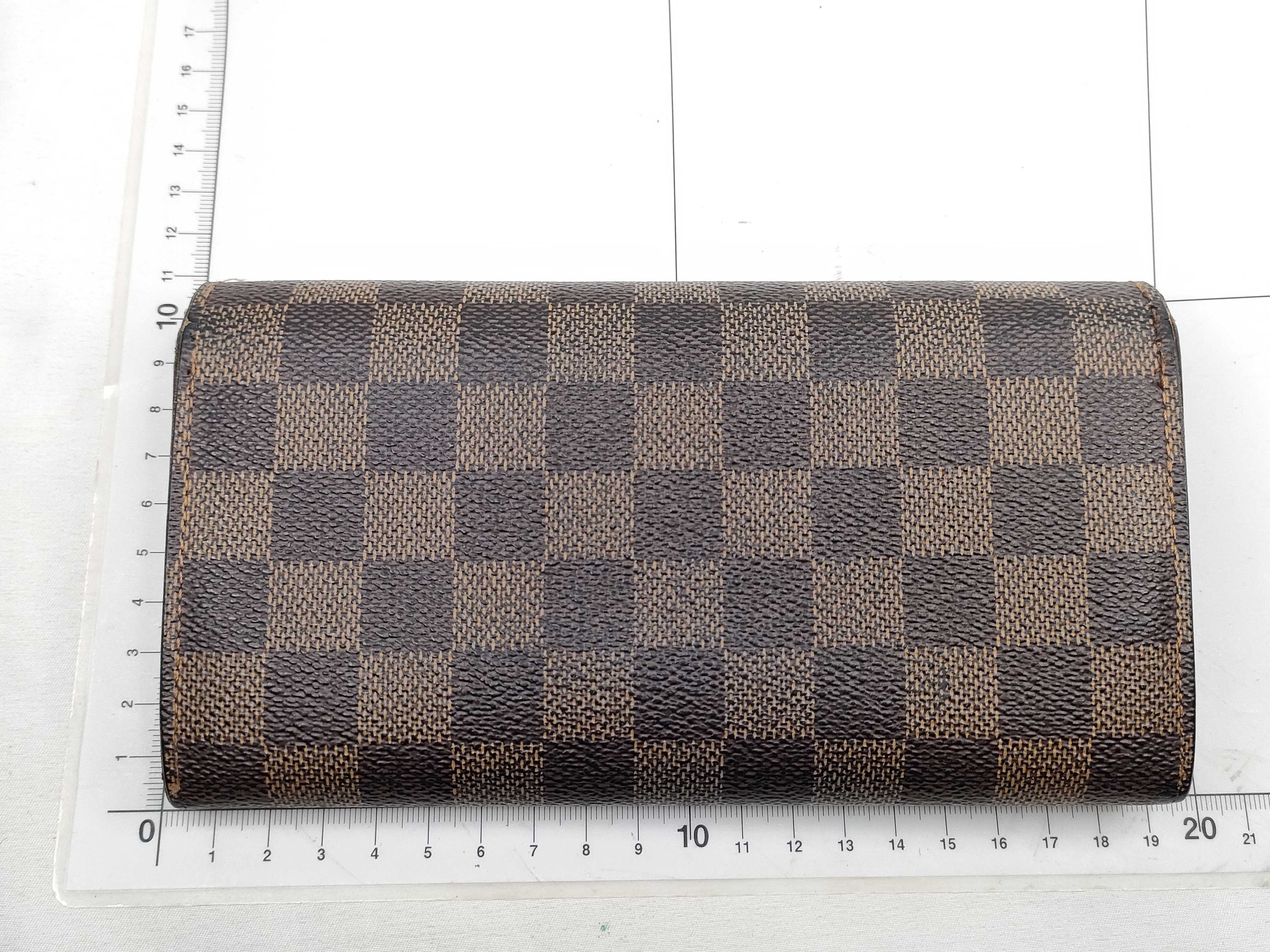 Damier Louis Vuitton Damier Portefeuille Sarah Wallet — view 2