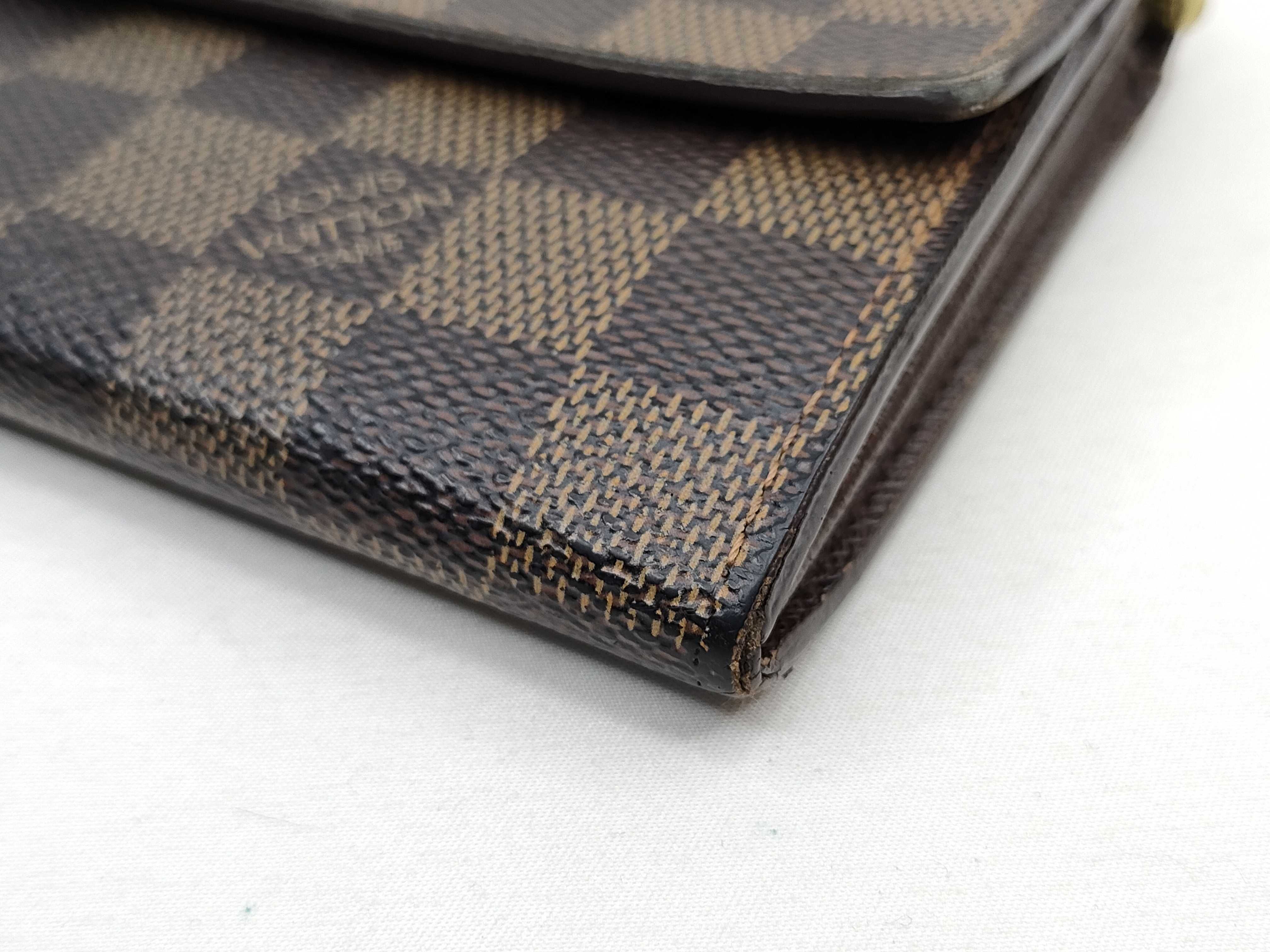 Damier Louis Vuitton Damier Portefeuille Sarah Wallet — view 3