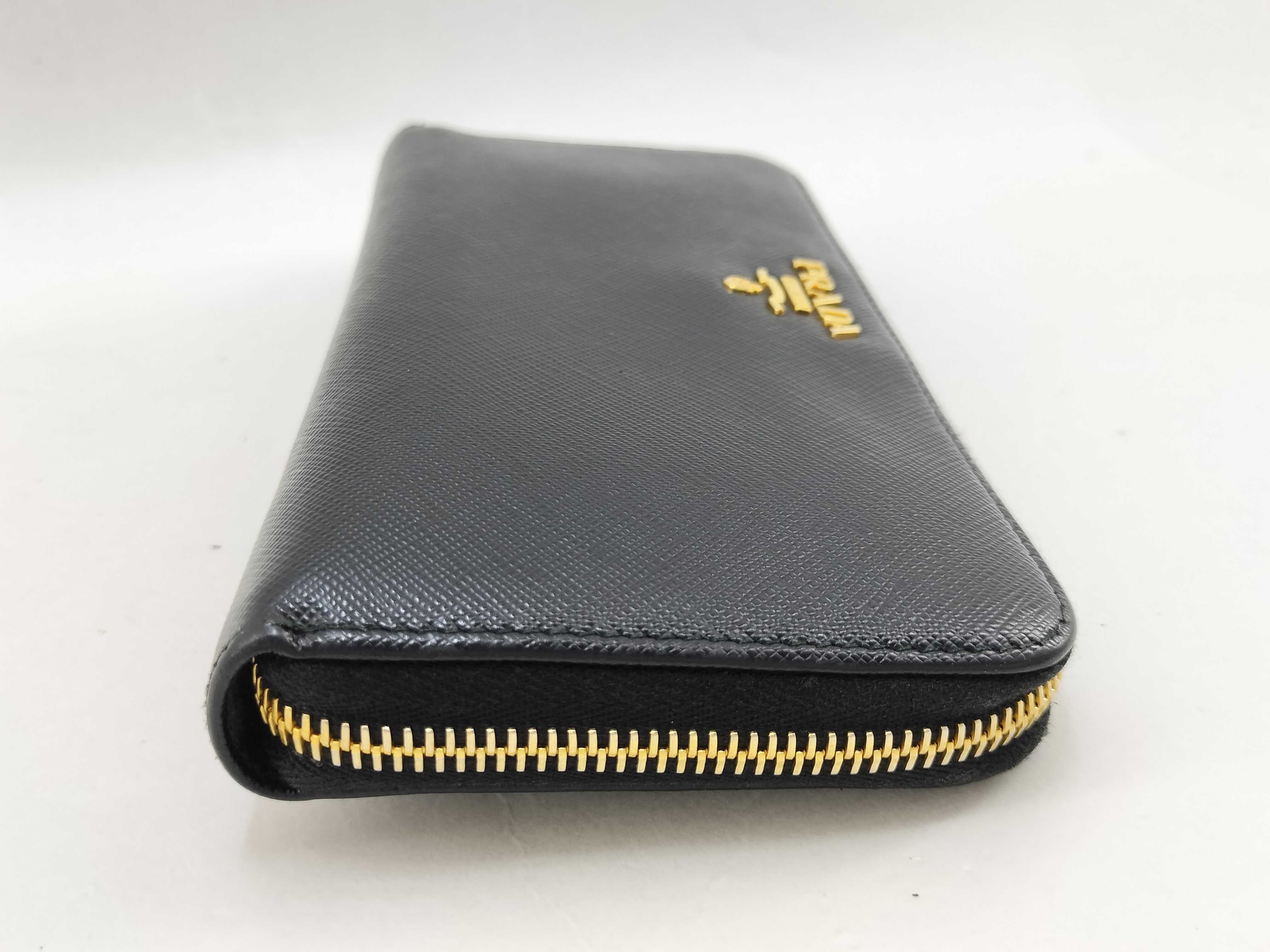 long wallet with warranty card. — view 3