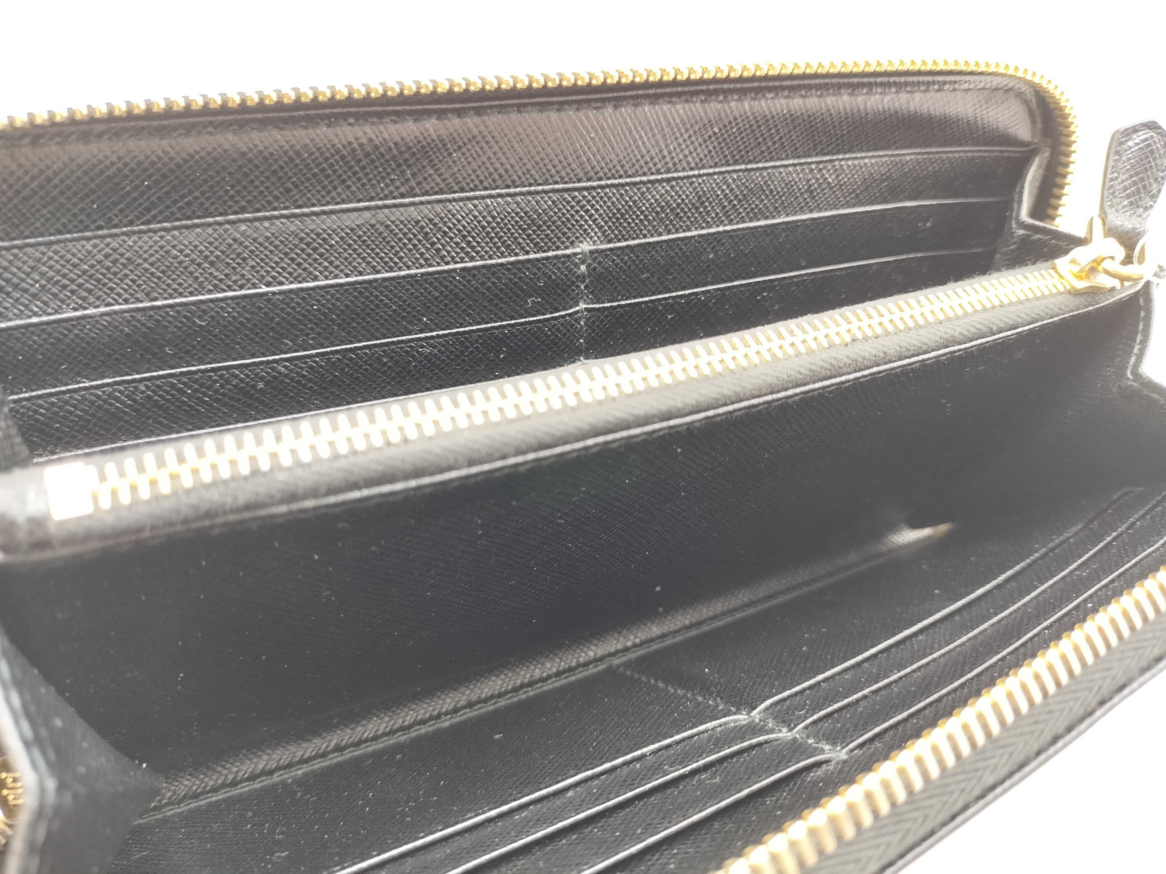long wallet with warranty card. — view 9