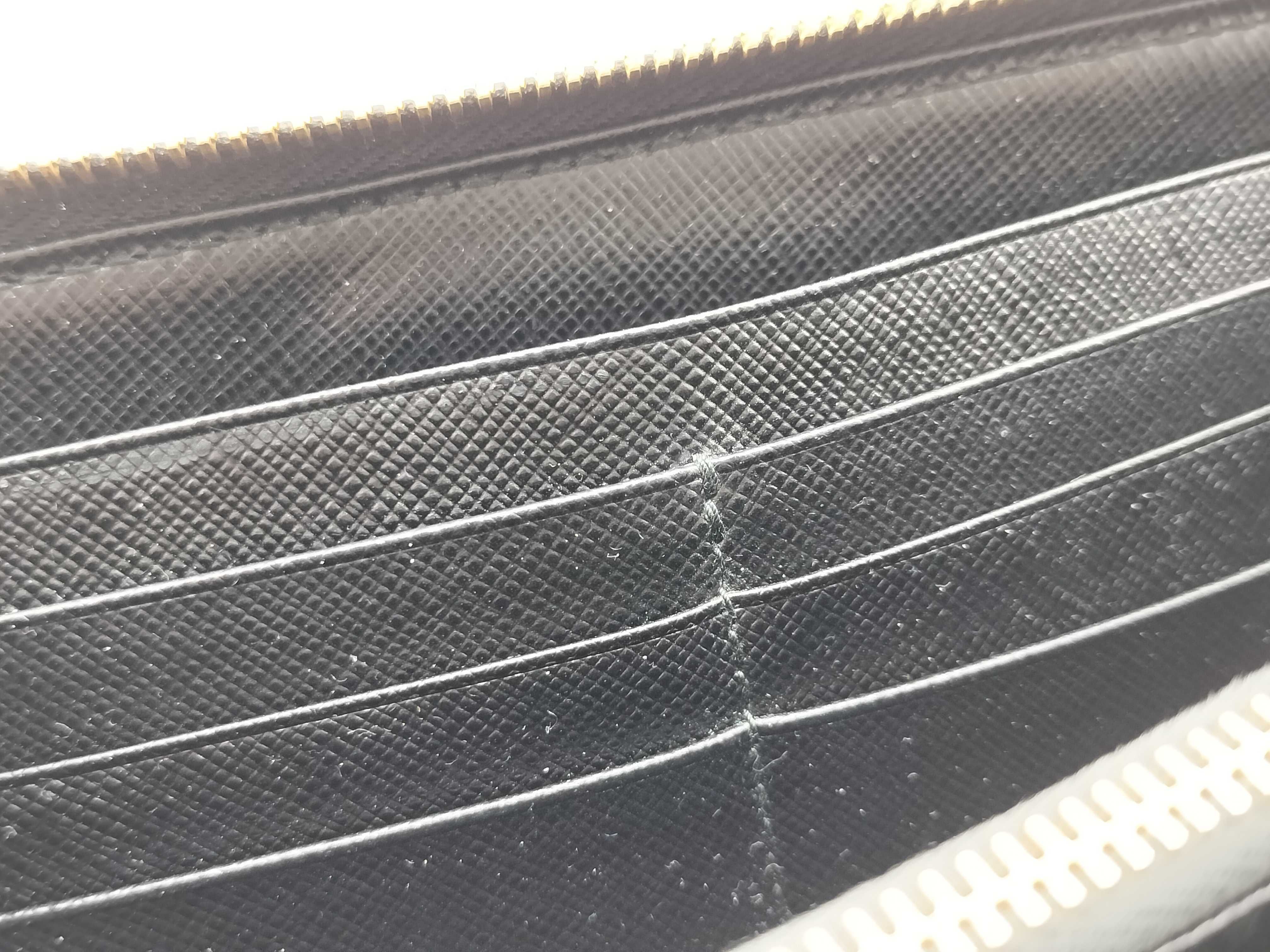 long wallet with warranty card. — view 10