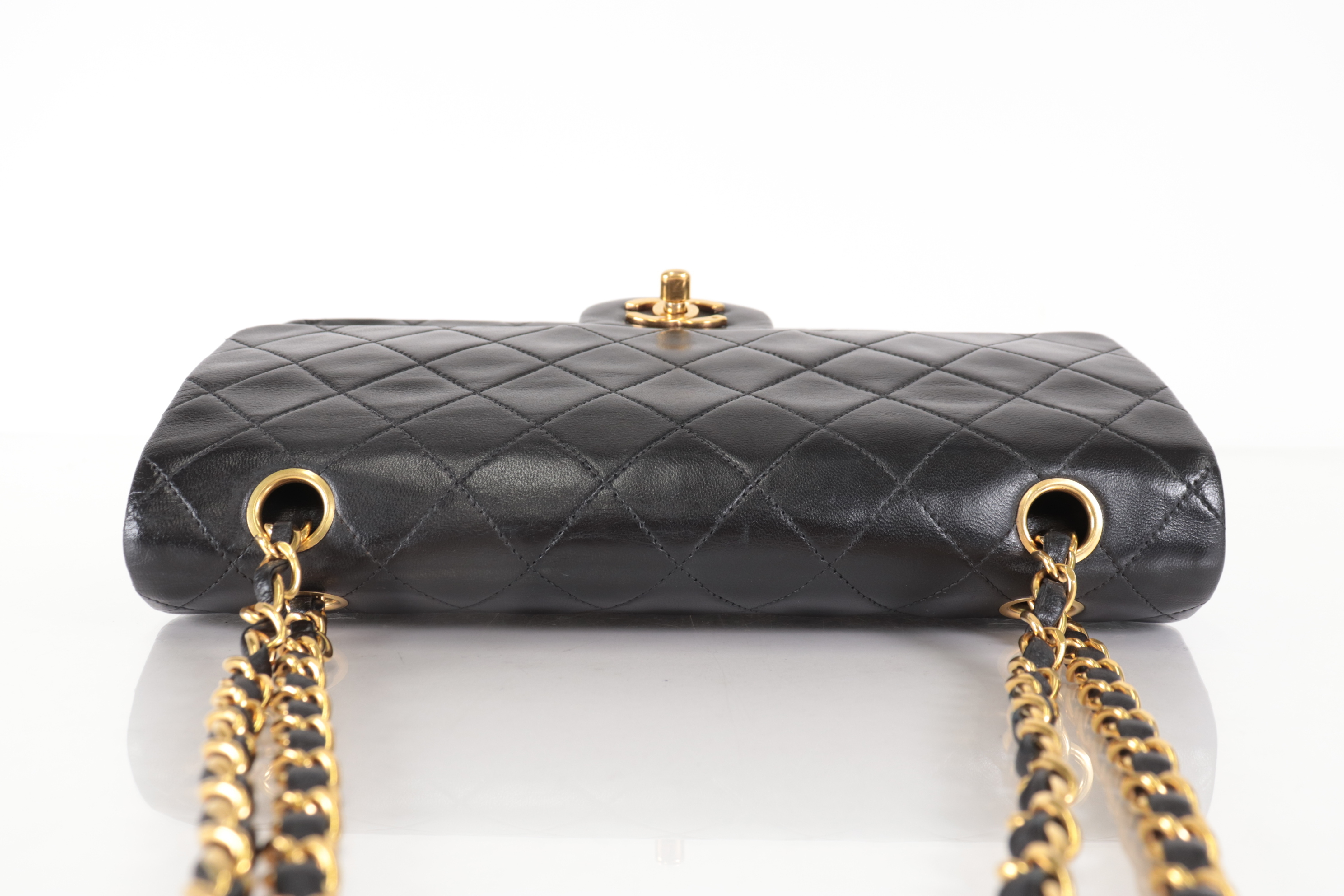 W-Flap 25 Lambskin Chain Shoulder Bag (Serial Number 2) — view 5