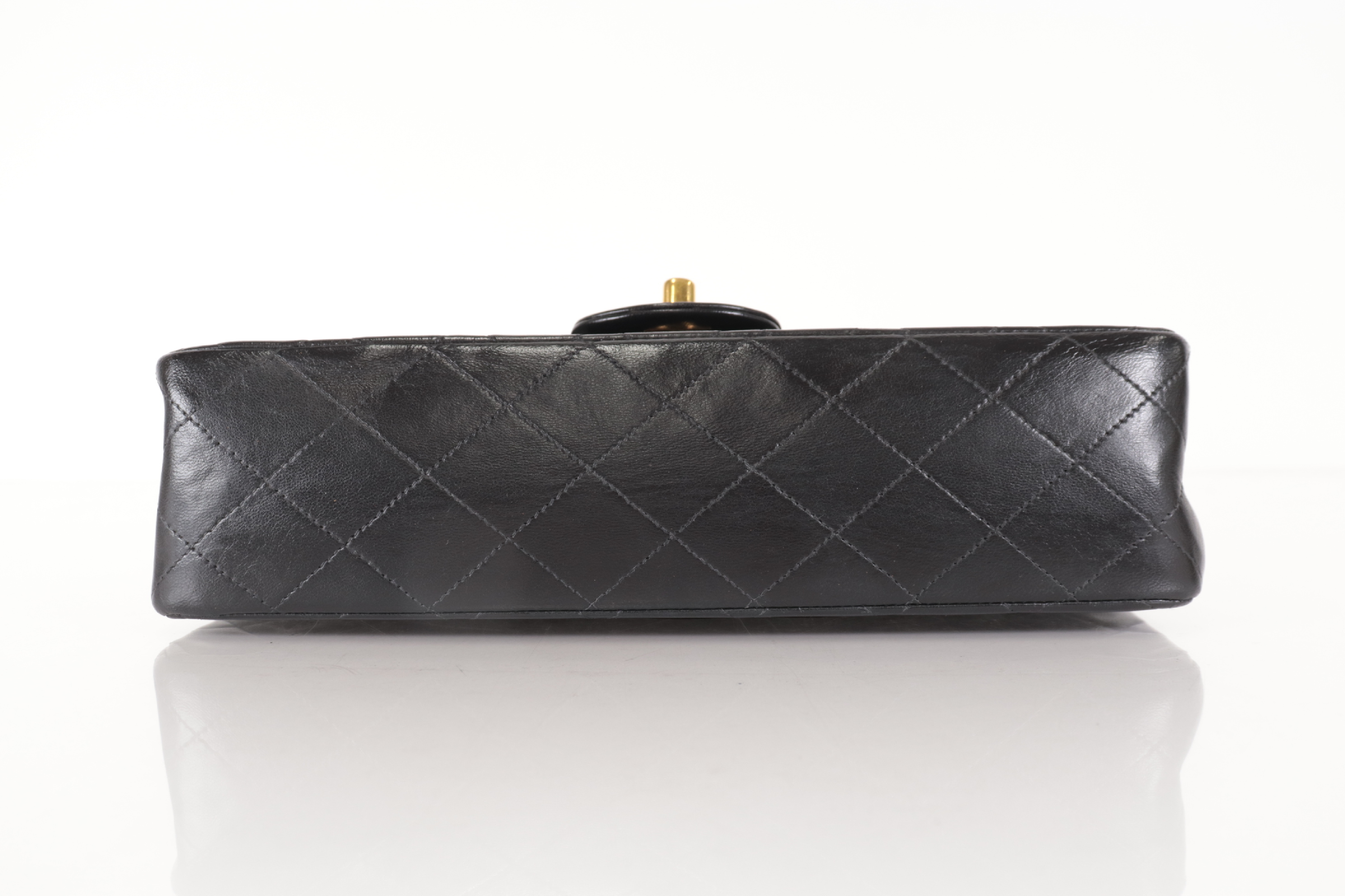 W-Flap 25 Lambskin Chain Shoulder Bag (Serial Number 2) — view 6