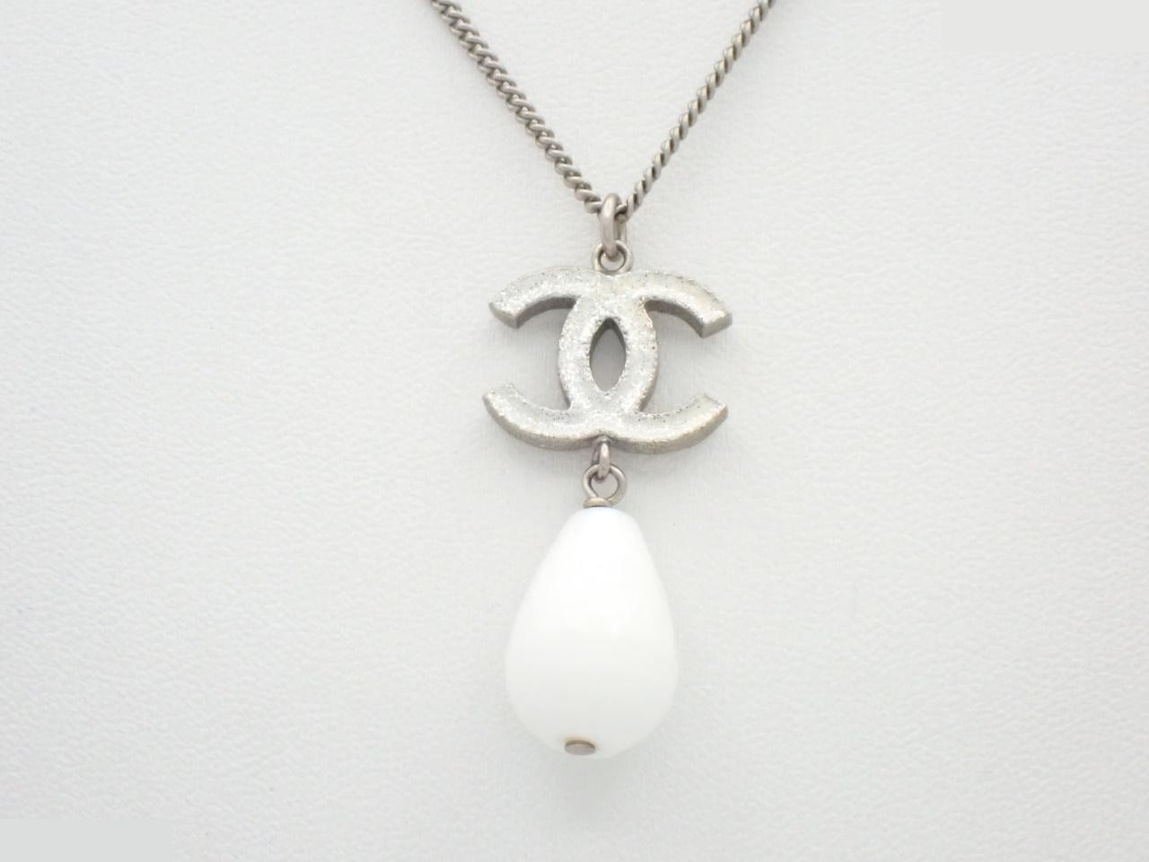 necklace B10A, Coco Mark, white glitter, silver, stone