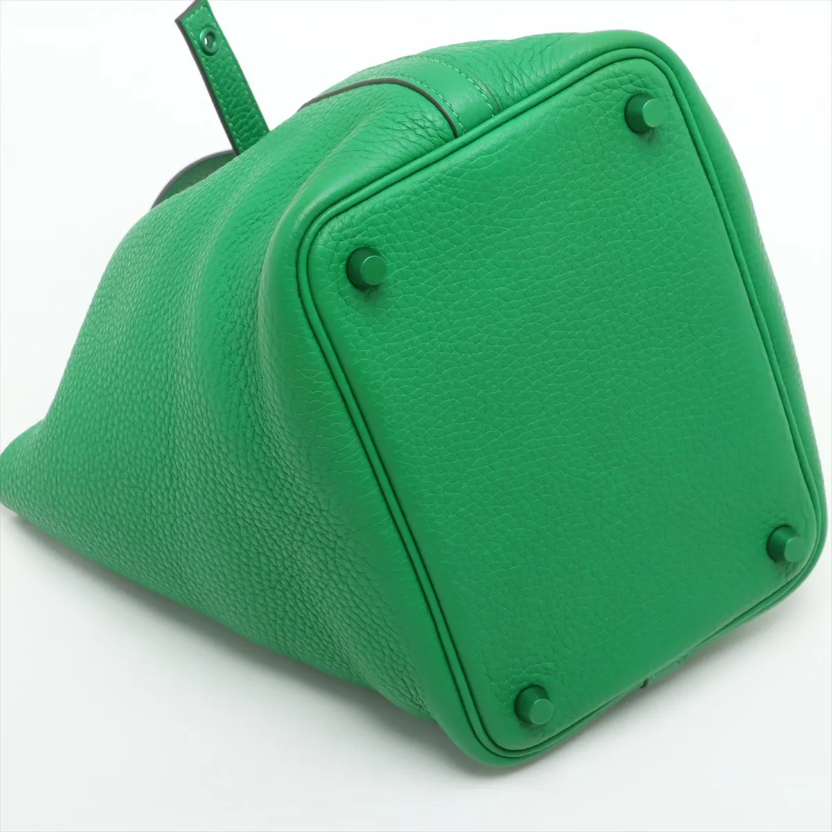 Picotan Lock 18 PM Monochrome Taurillon Clemence Bamboo Green Hardware Z:2021 — view 4