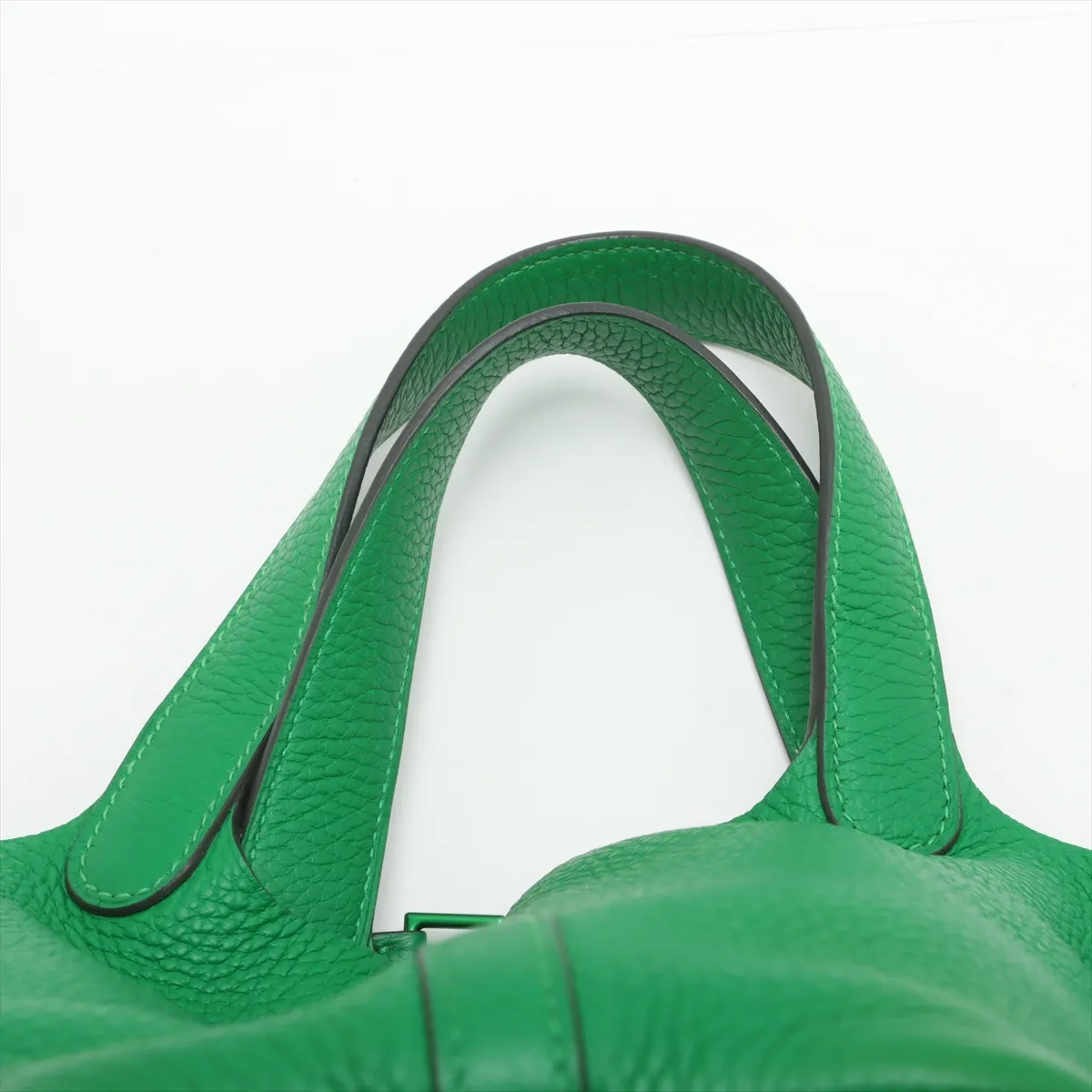 Picotan Lock 18 PM Monochrome Taurillon Clemence Bamboo Green Hardware Z:2021 — view 6