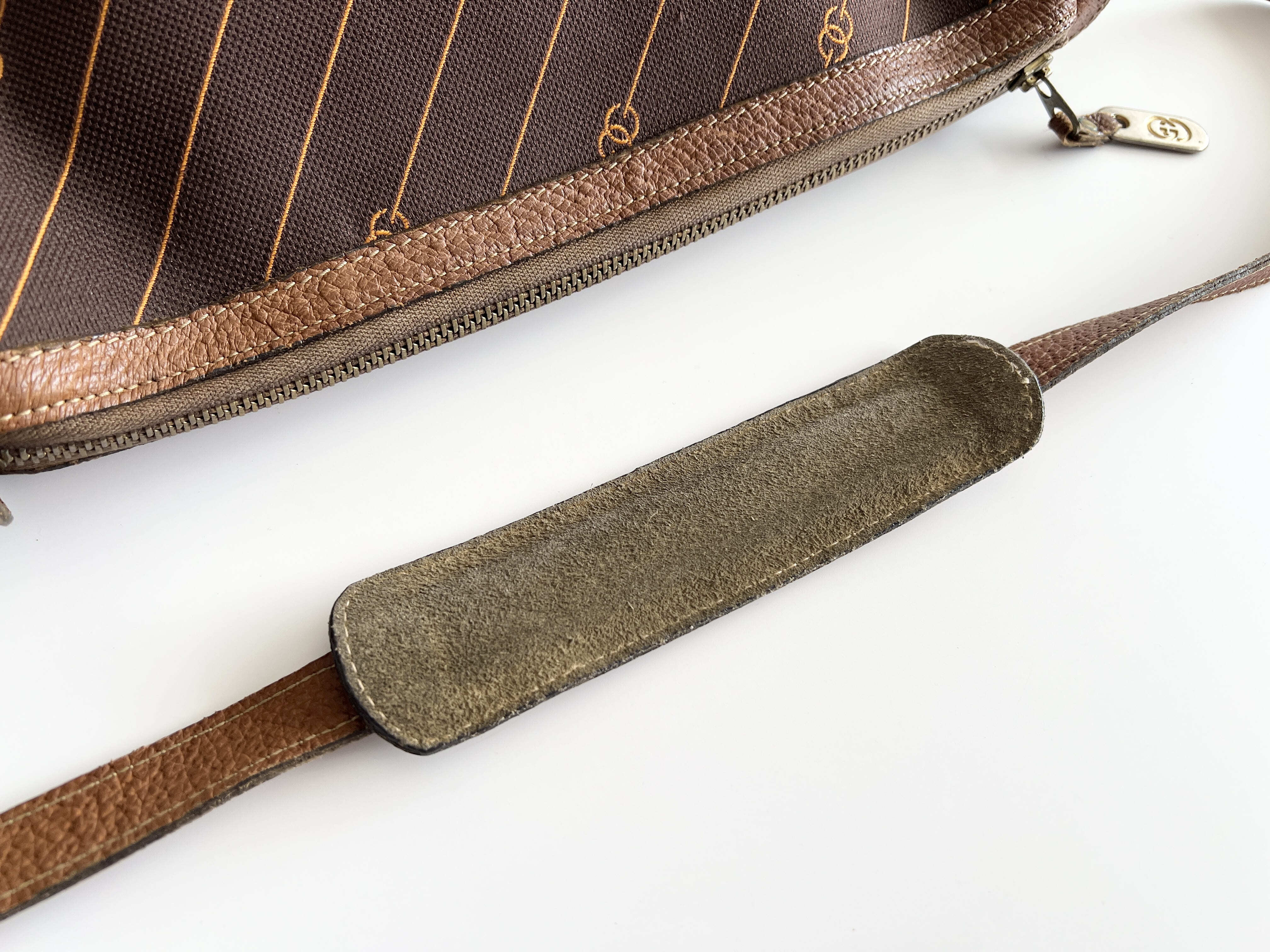 GG Canvas Leather Logo Stripe One Shoulder Bag — view 4
