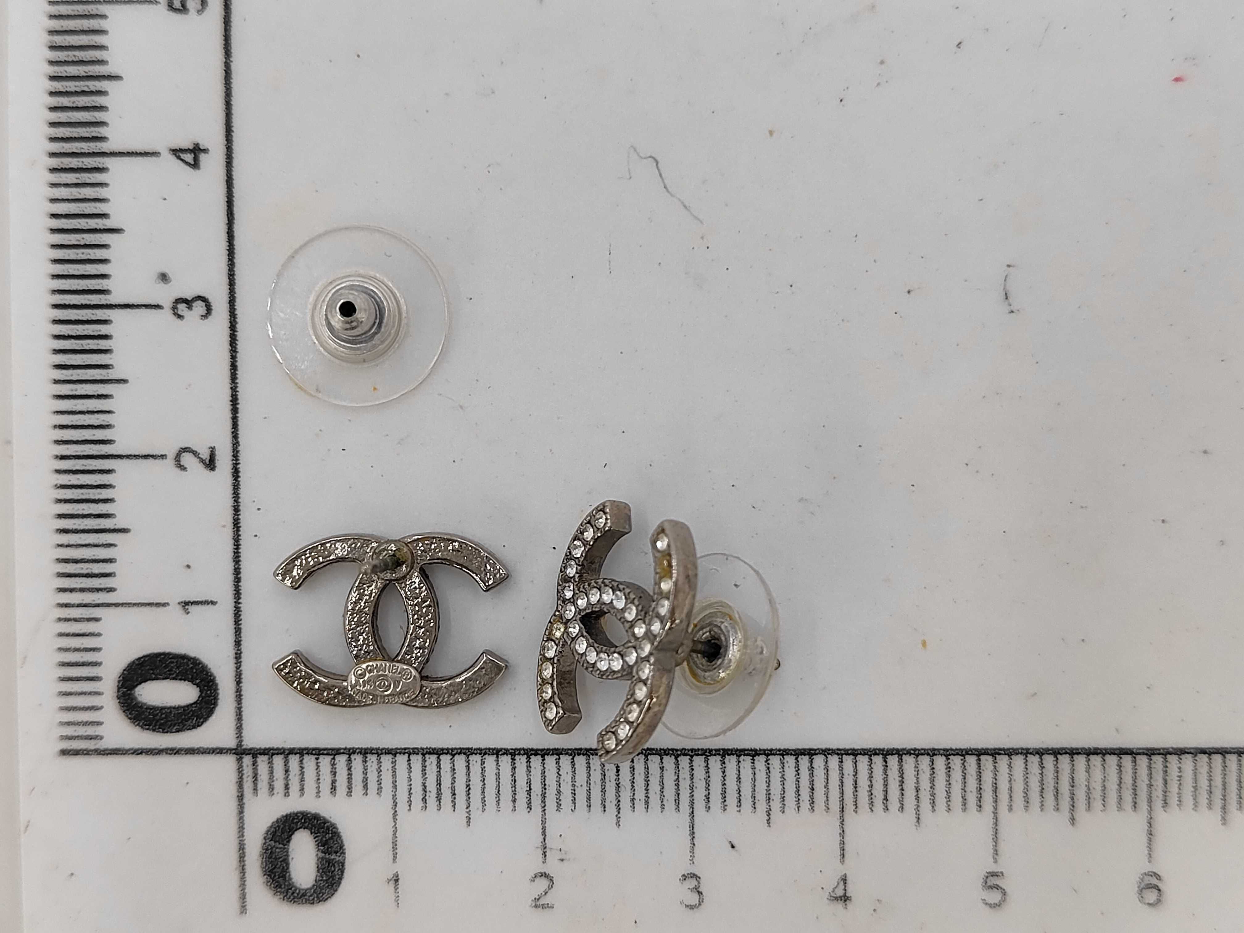 Coco Mark Rhinestone A14 V Earrings — view 6