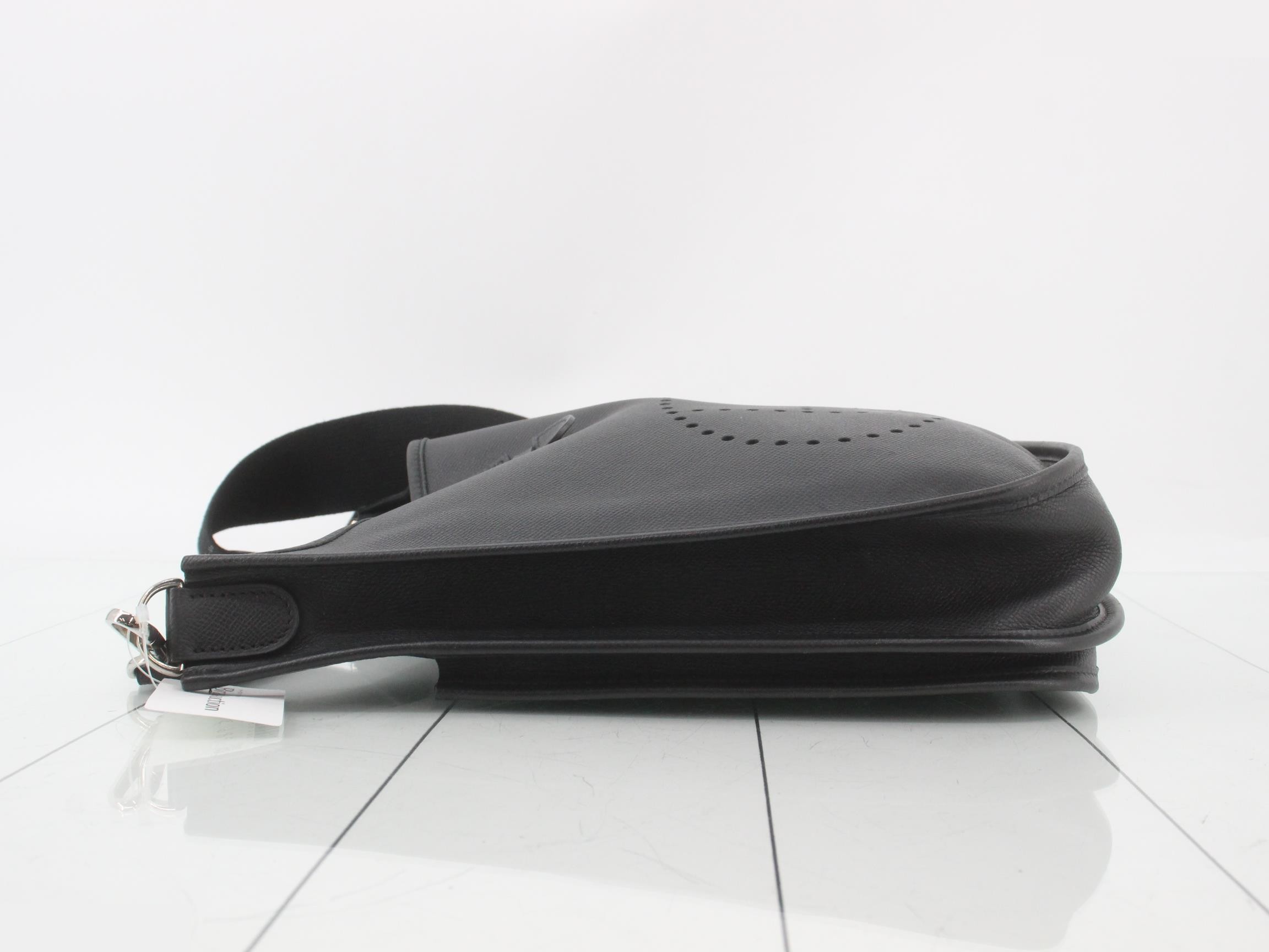 Evelyn 3 (Bag) - Shoulder Bag - Black — view 4