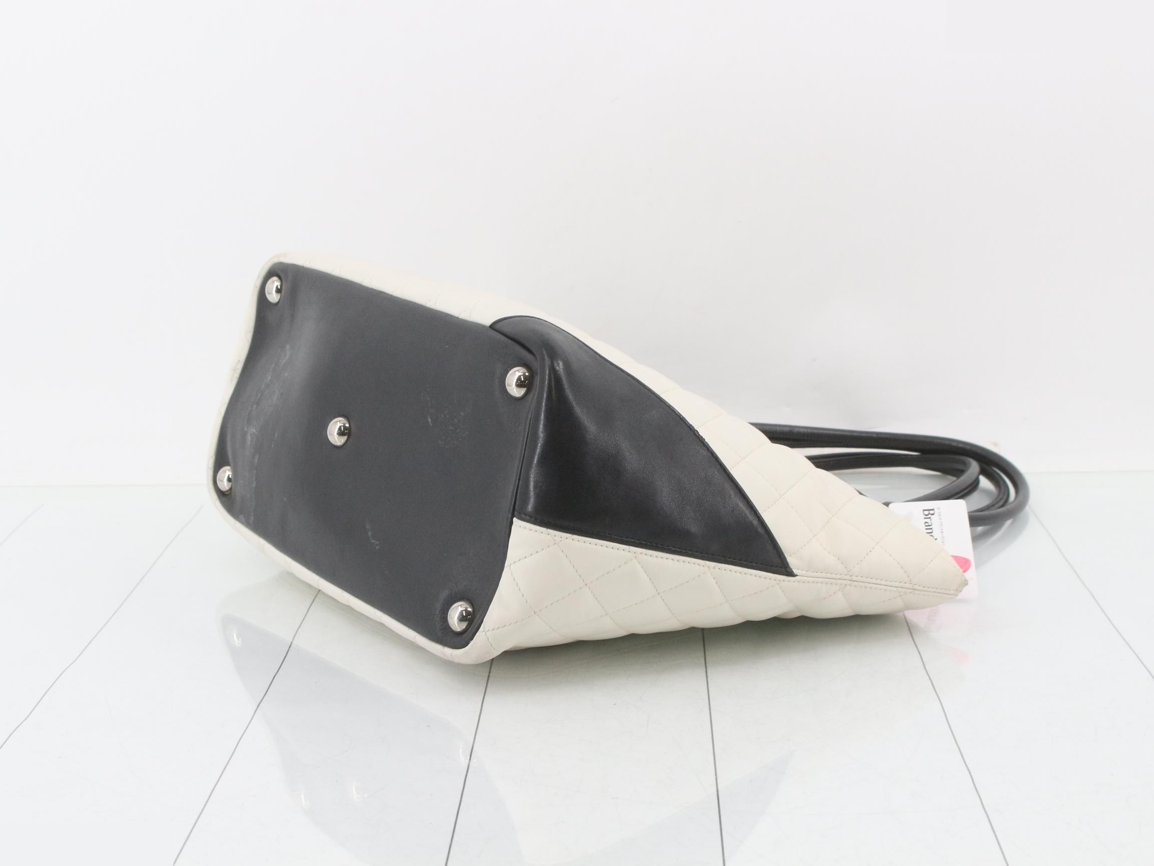 Cambon Line (Bag) - Tote Bag GM - White/Black — view 6
