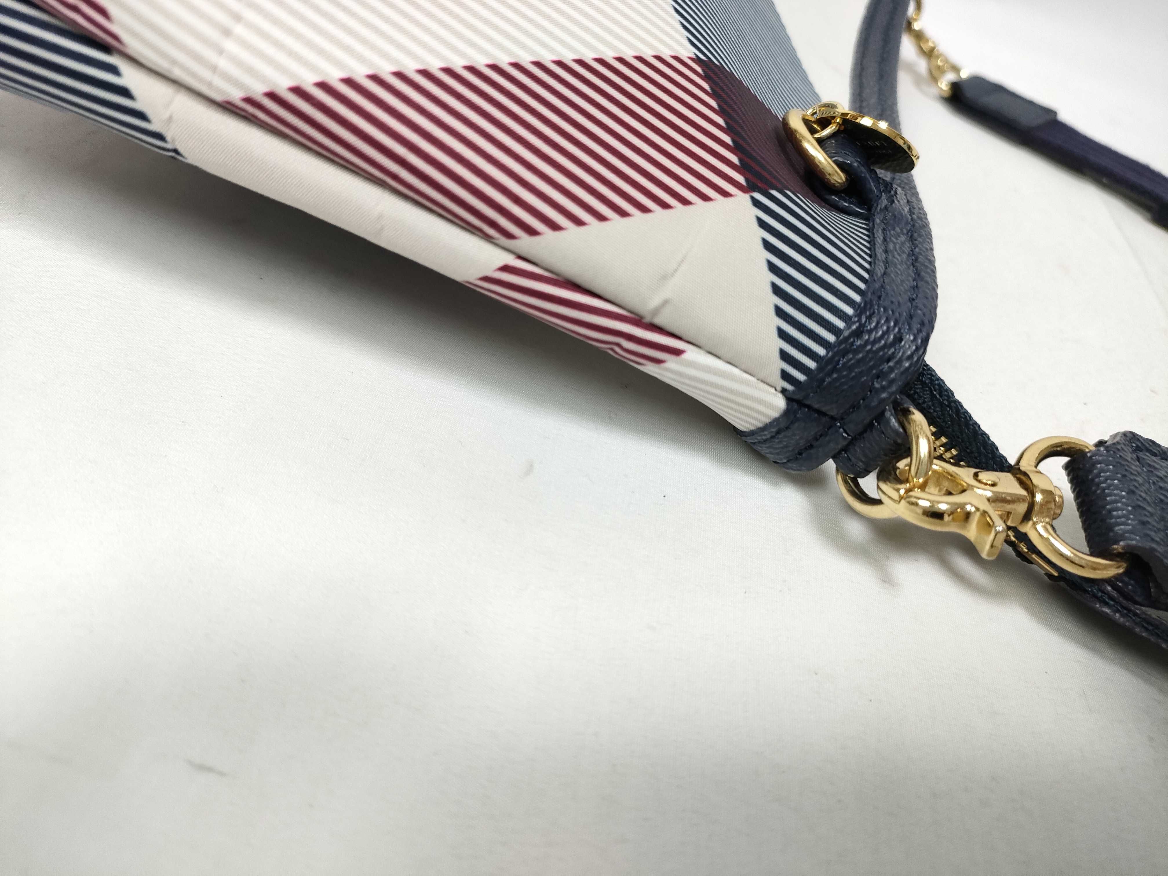 Blue Label Shoulder Bag — view 9