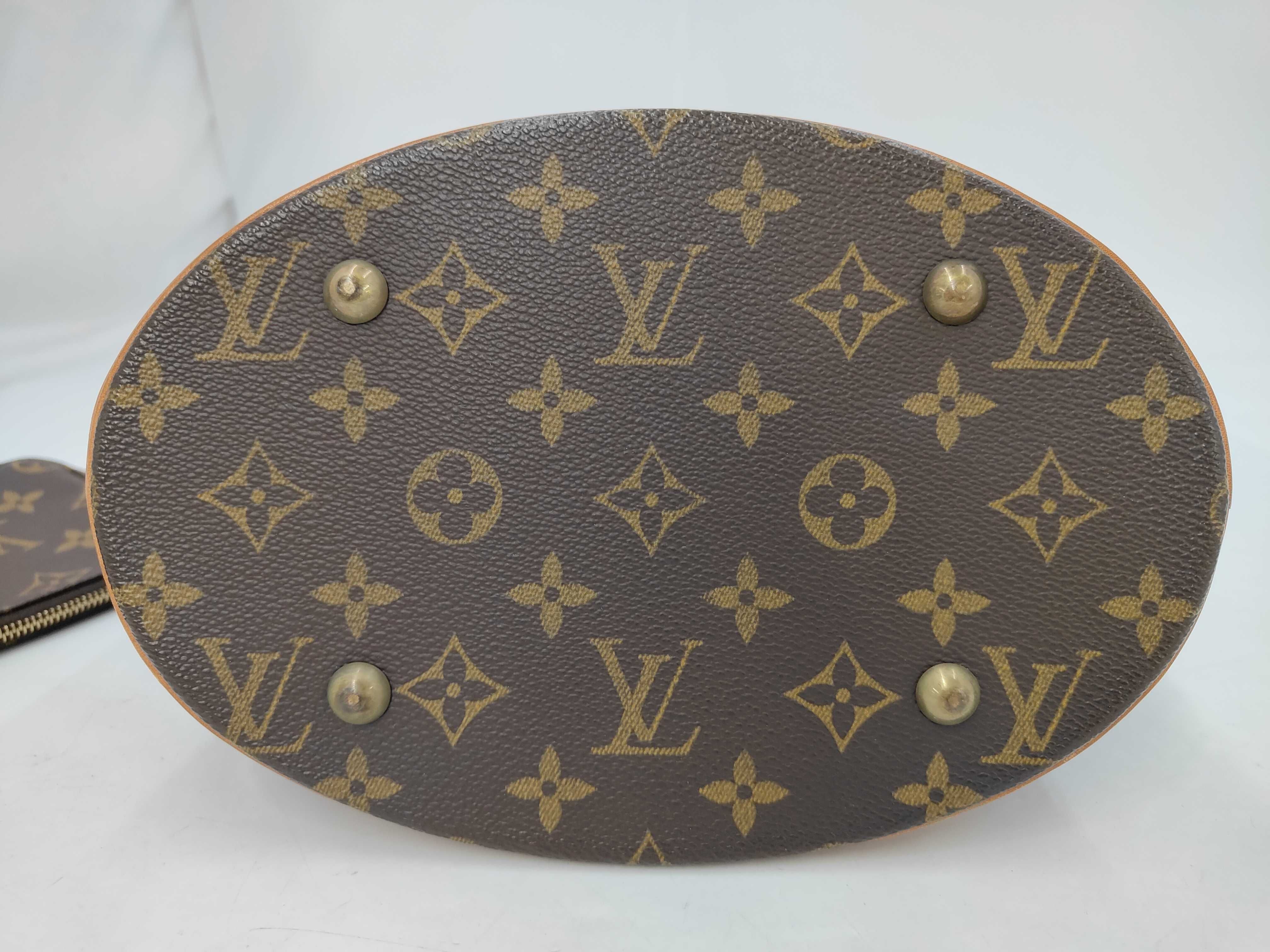 Monogram Bucket PM Tote Bag with Pouch M42238 — view 8