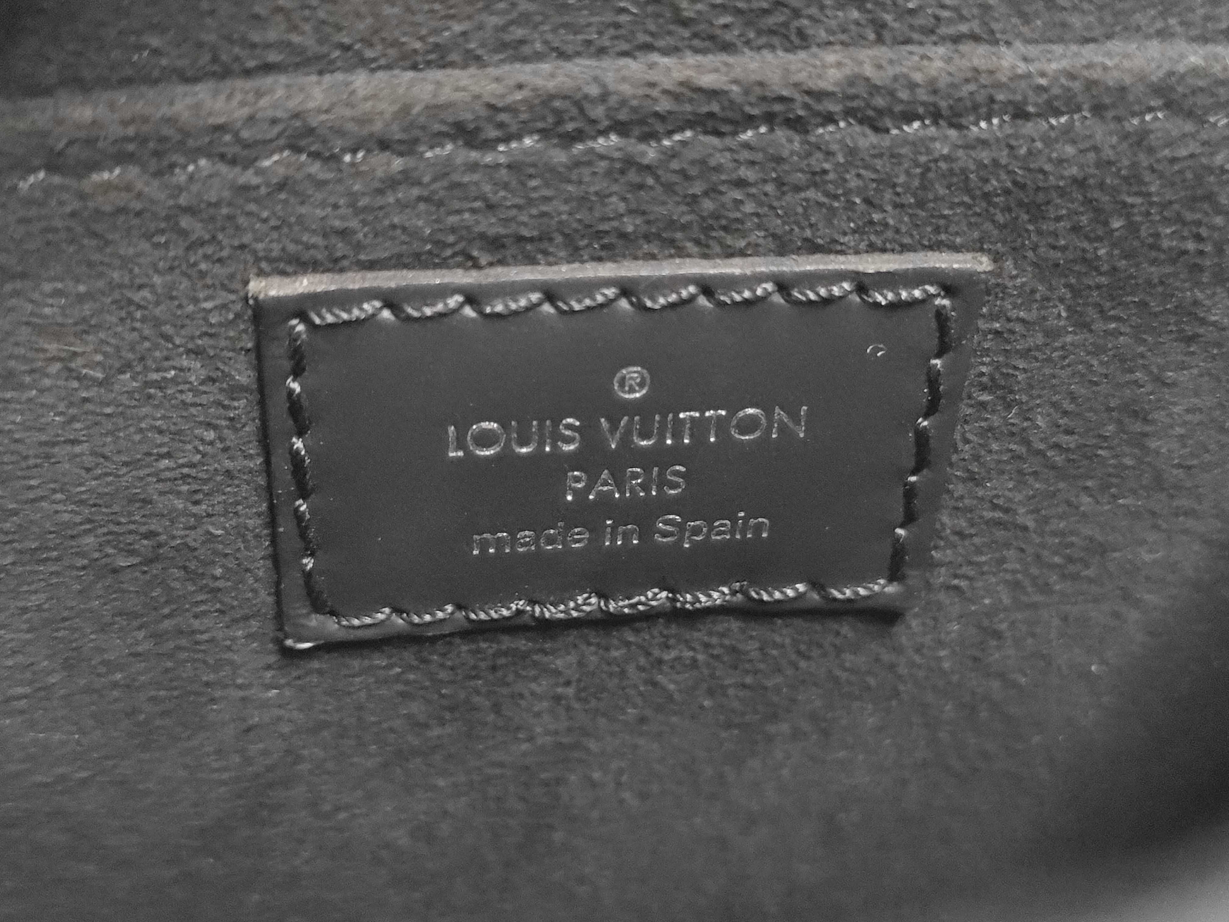 Epi Petite Sac Plat Handbag — view 10