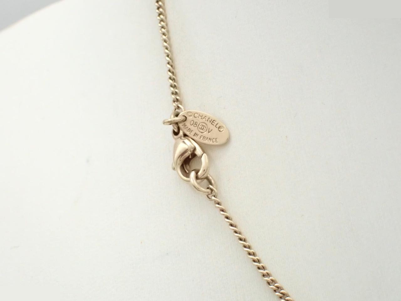 Necklace, Coco Mark design, off-white, chain approximately 42cm — view 2