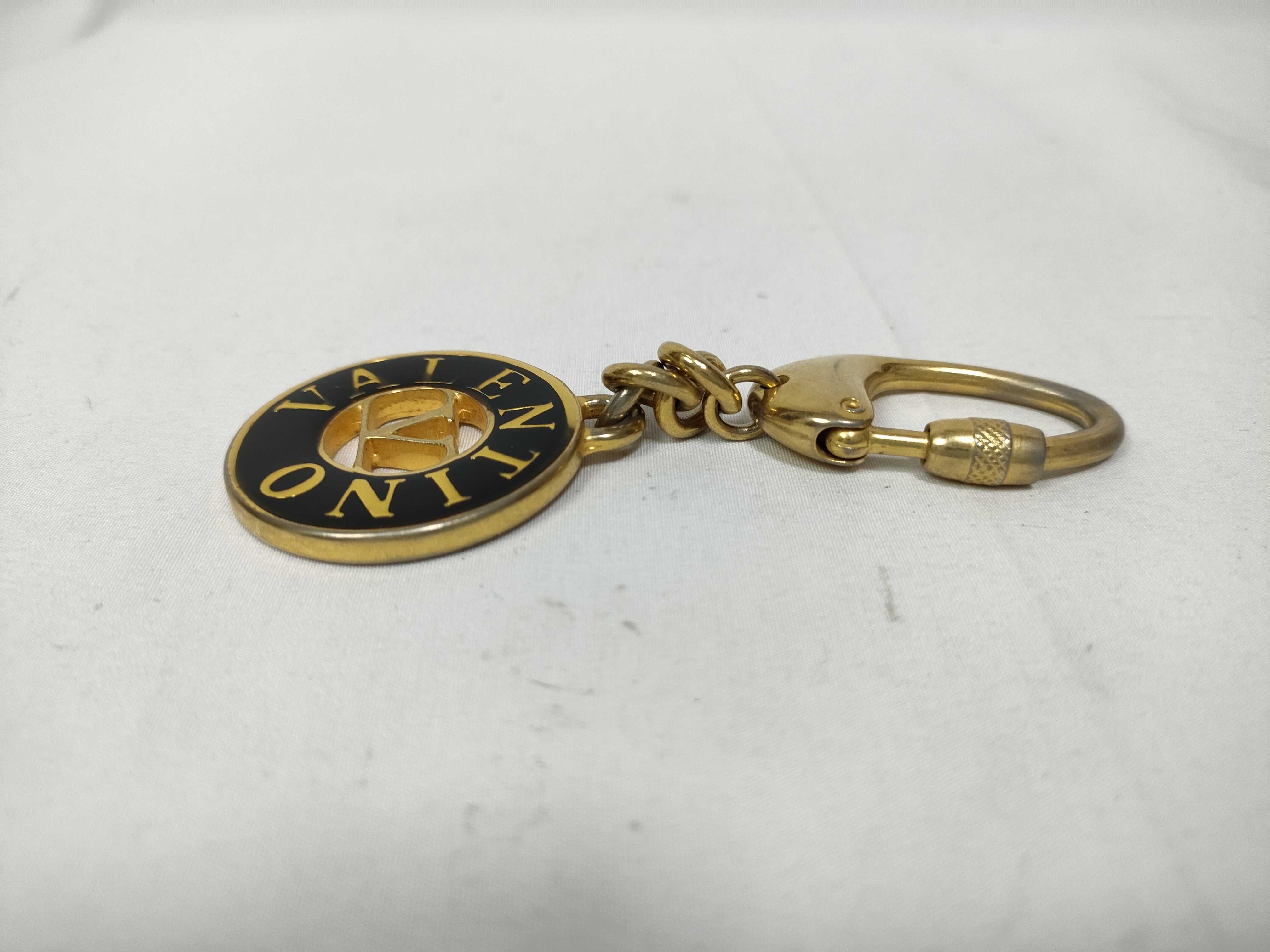 Keychain Keyring Circle Logo Black Gold Key Case/Keychain — view 6