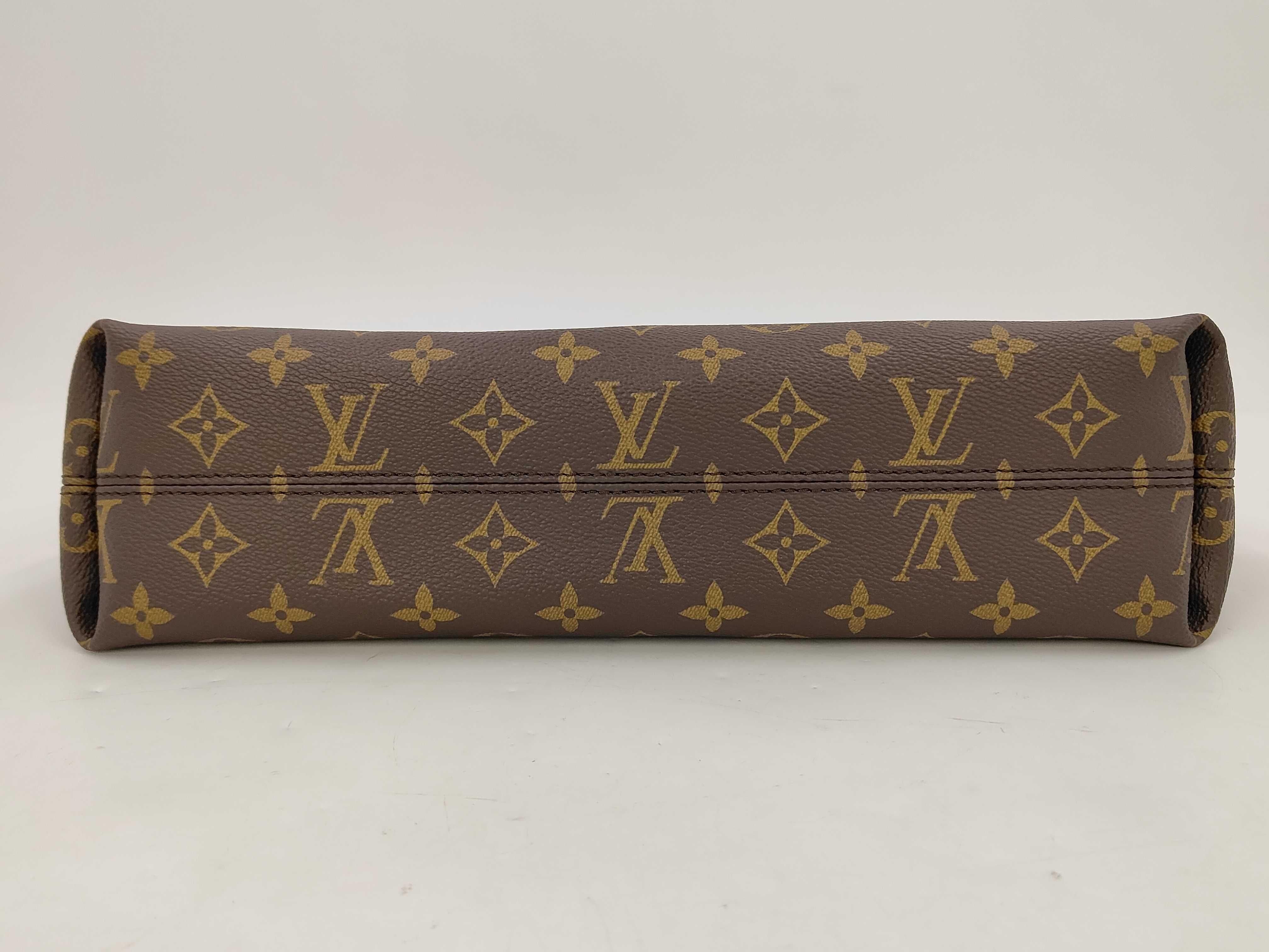 Carryall Shoulder Bag — view 3