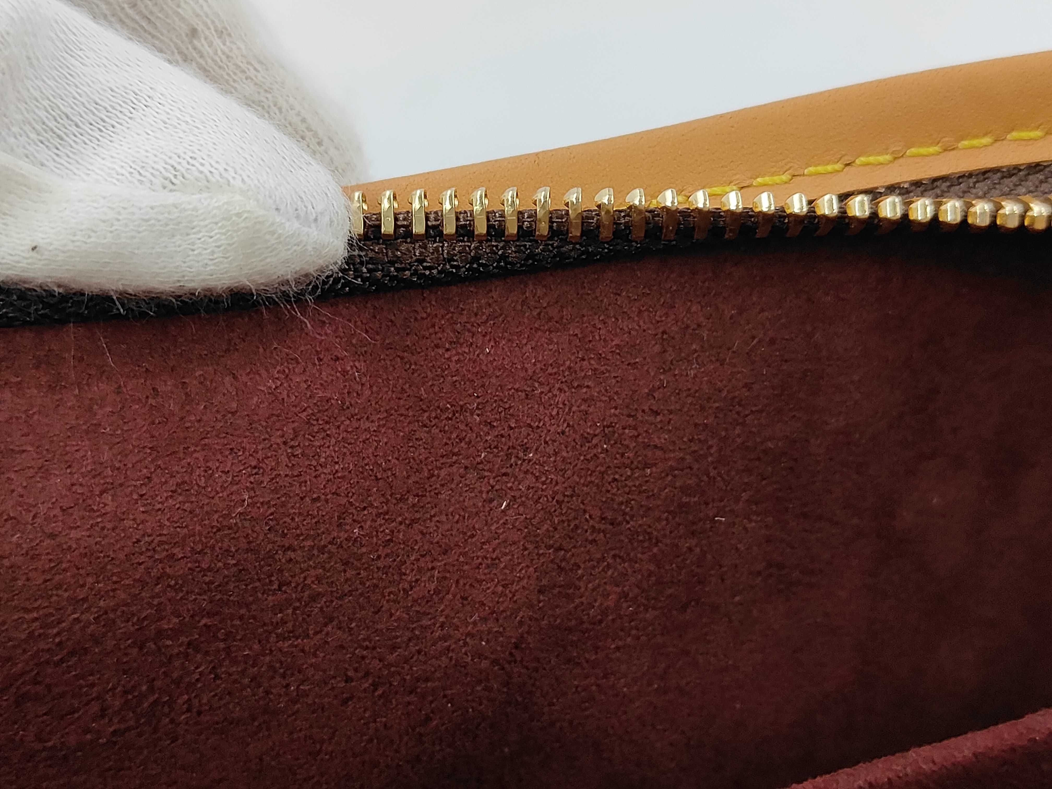 Carryall Shoulder Bag — view 9