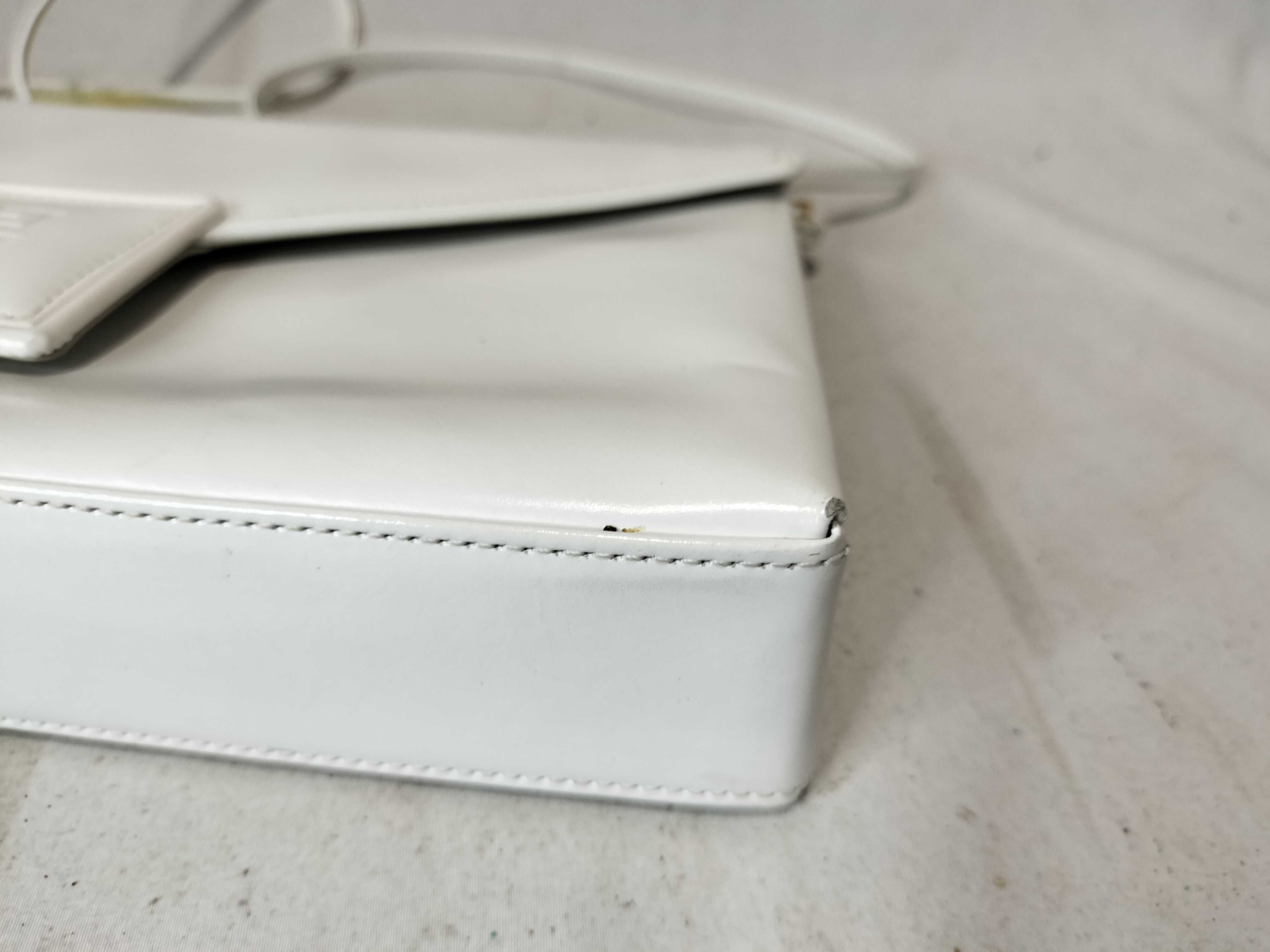 SACS Leather Shoulder Bag — view 7