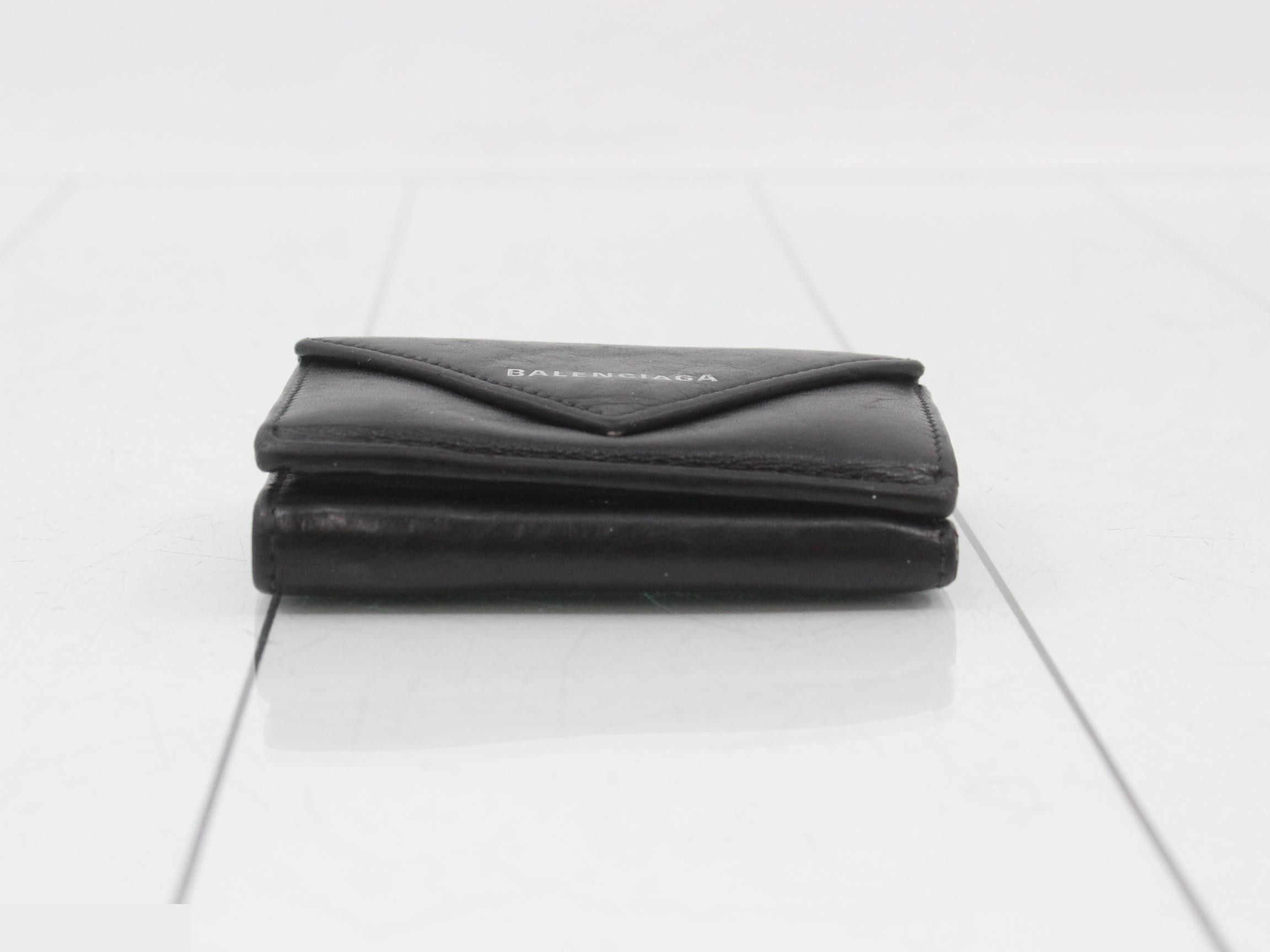 Paper wallet — view 3