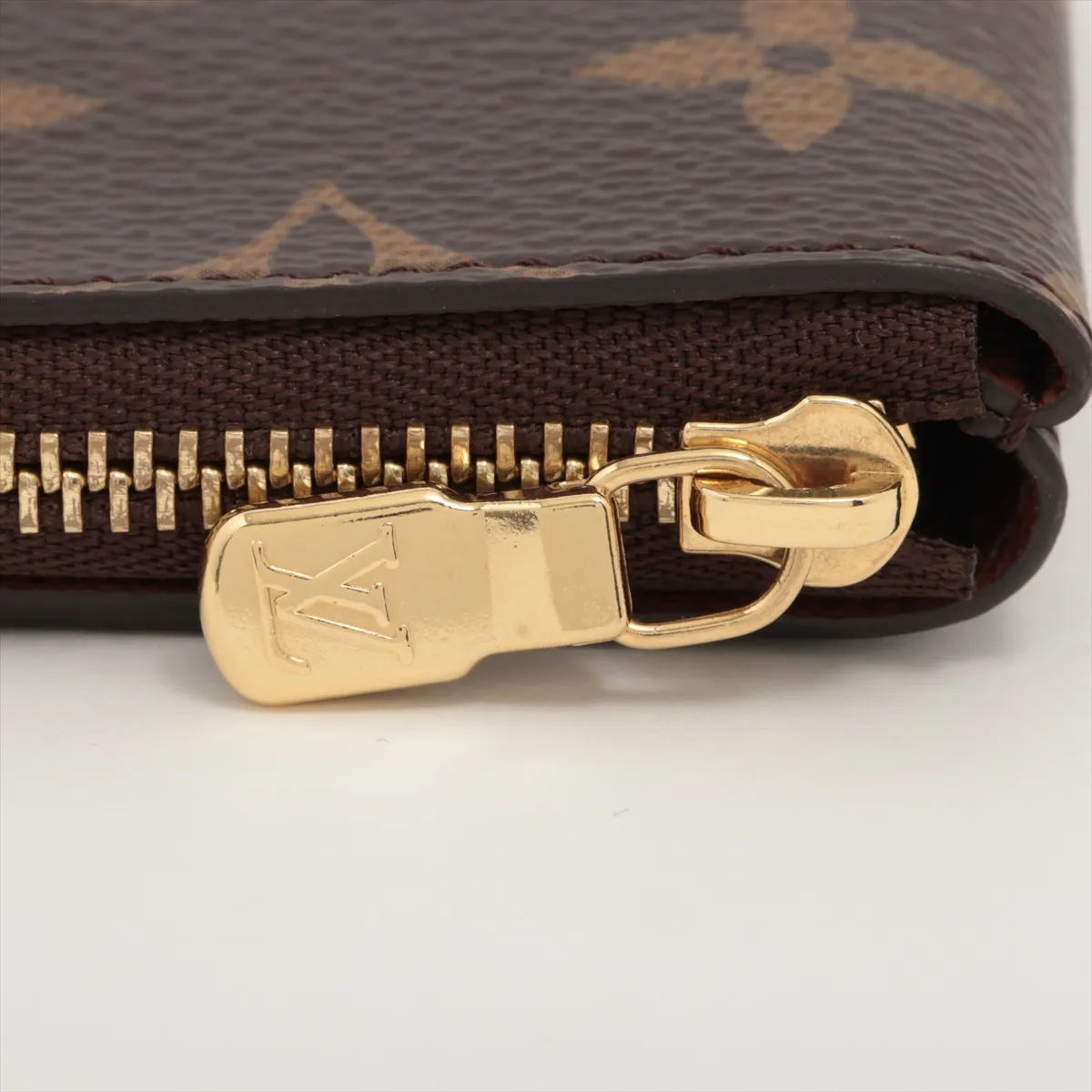Monogram Card Key Case Pochette Clé M13559 Brown Key Case Strong perfume-like scent — view 6