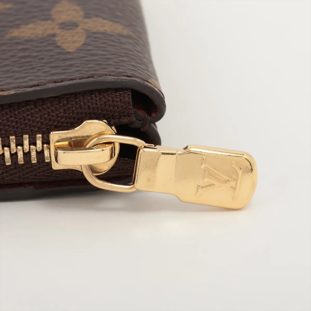 Monogram Card Key Case Pochette Clé M13559 Brown Key Case Strong perfume-like scent — view 7